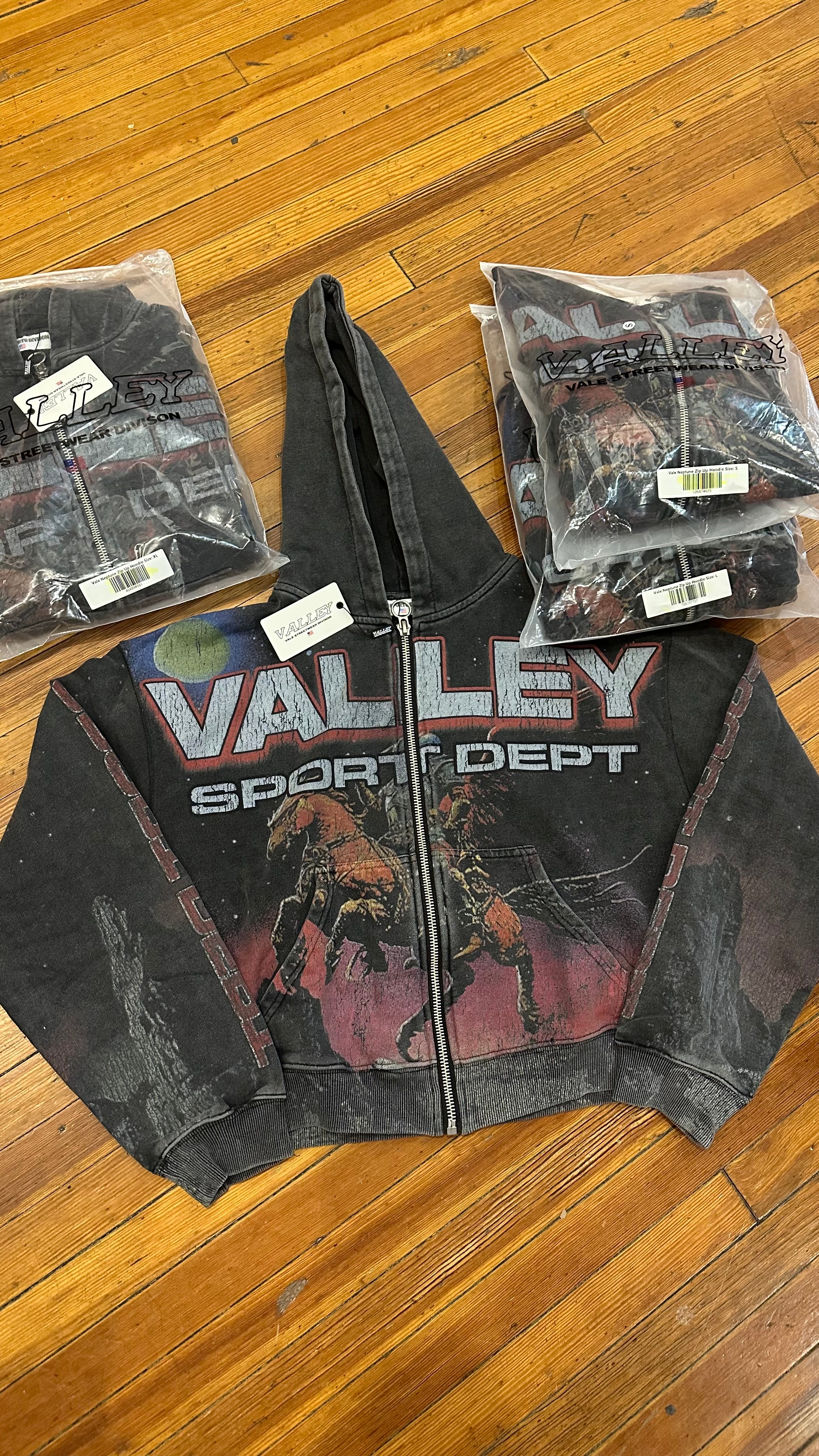 Vale Forever Neptune Zip Up