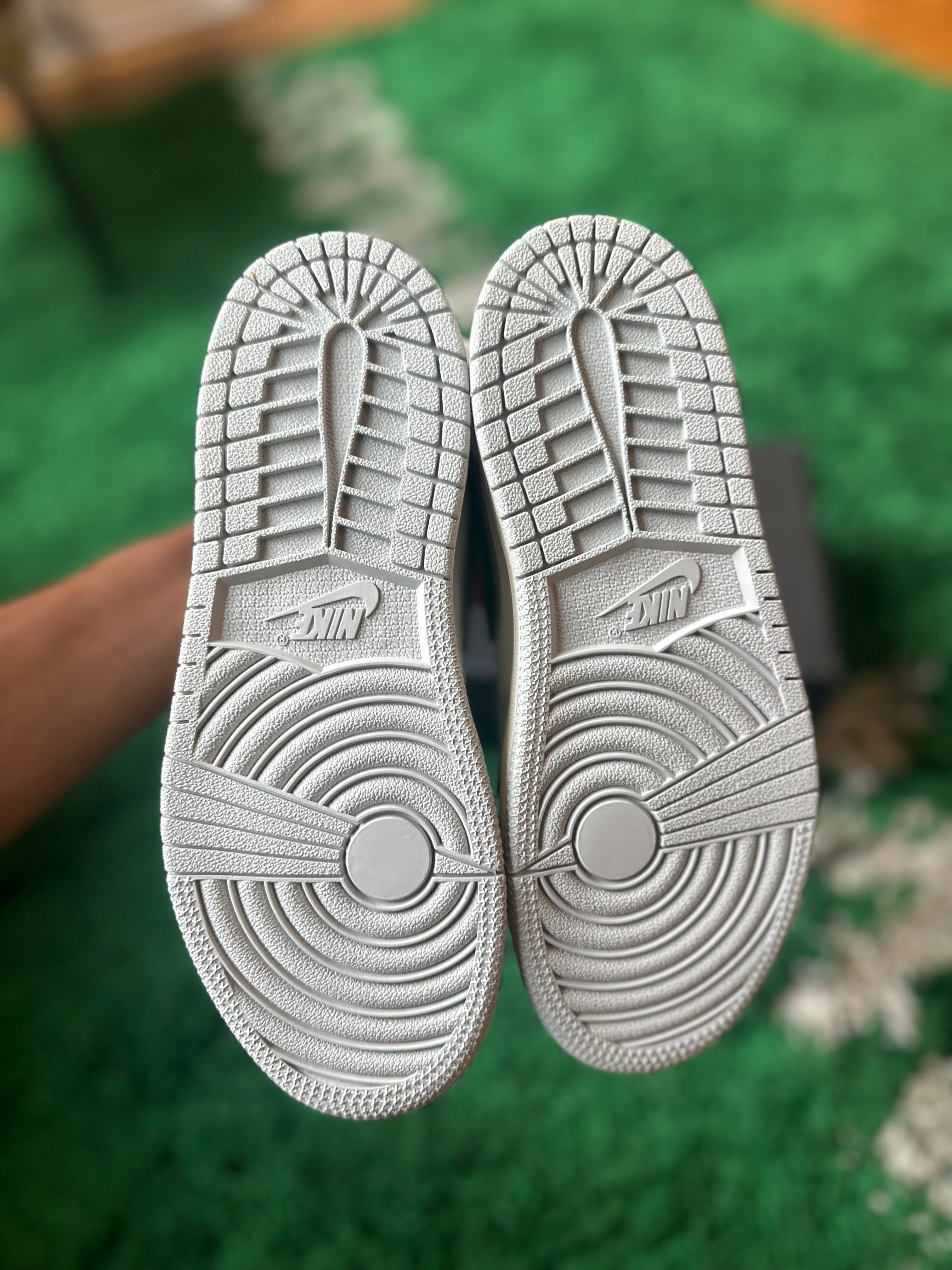 Jordan 1 MID “Summit White Sail Green” PS