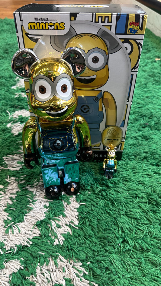 Bearbrick 100% And 400% “Dave The Minion”