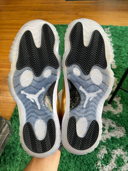 Jordan 11 Low “Closing Ceremony”