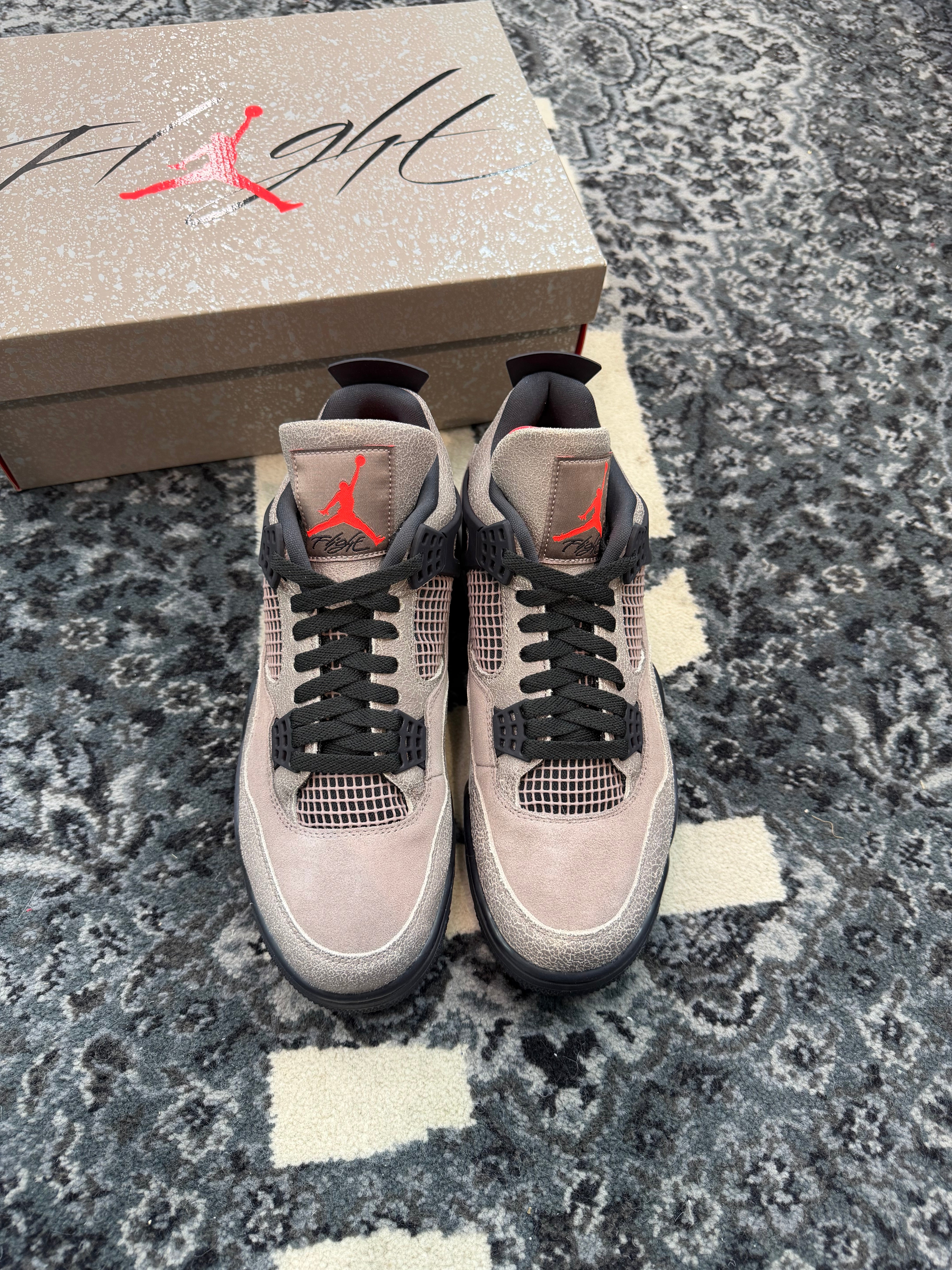 Jordan 4 “Taupe Haze”