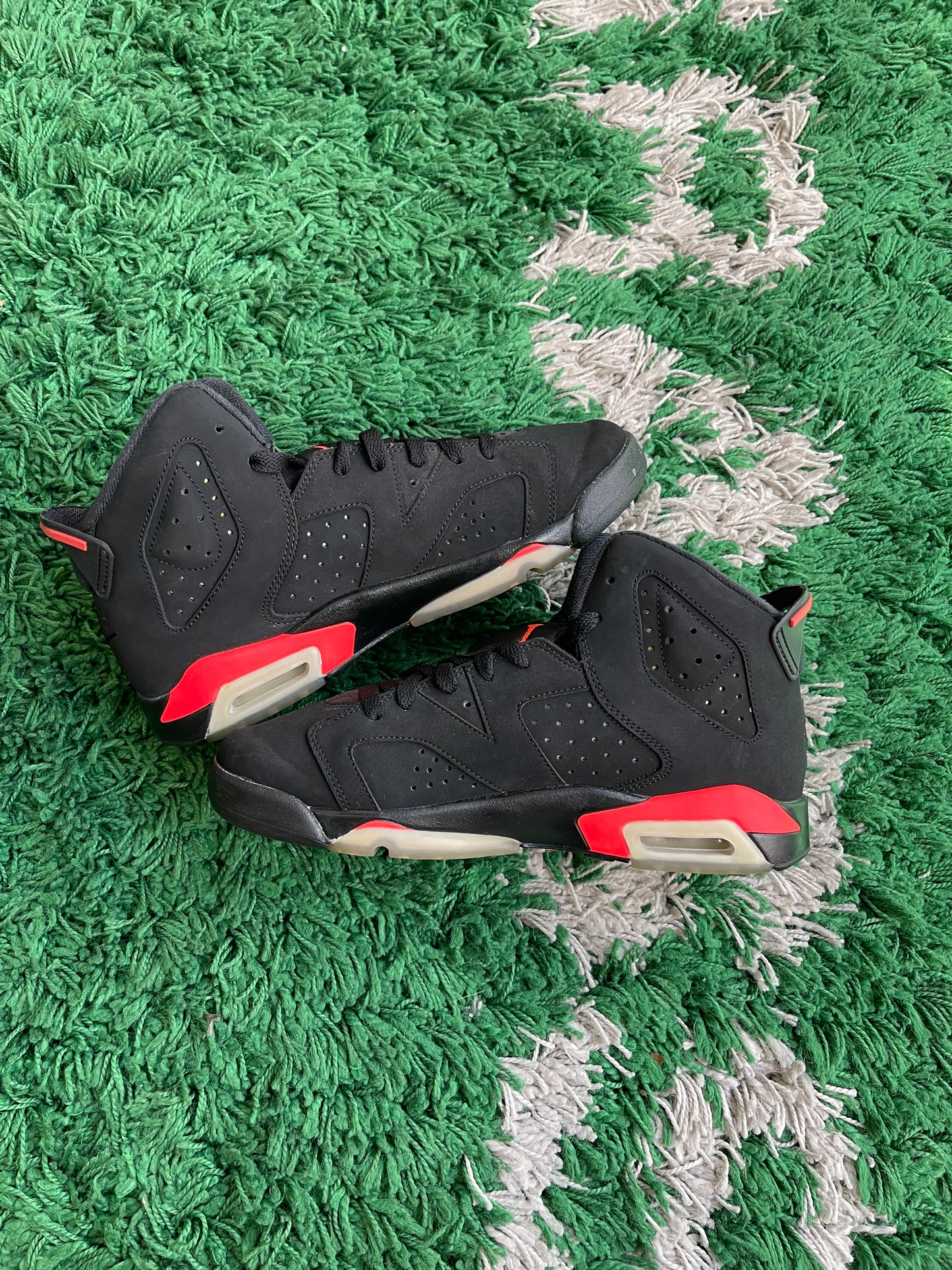 Jordan 6 “Infrared”