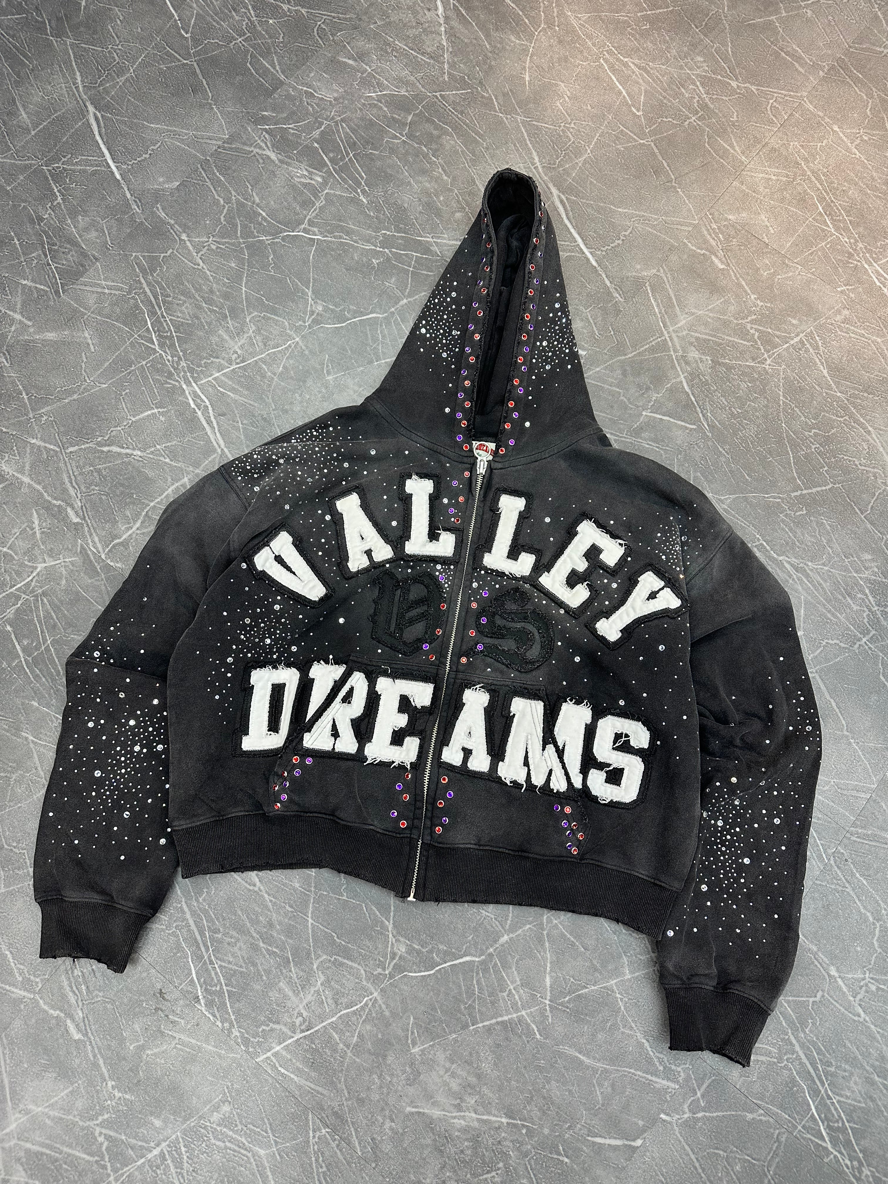 Vale Forever Classico Zip Up “Black”