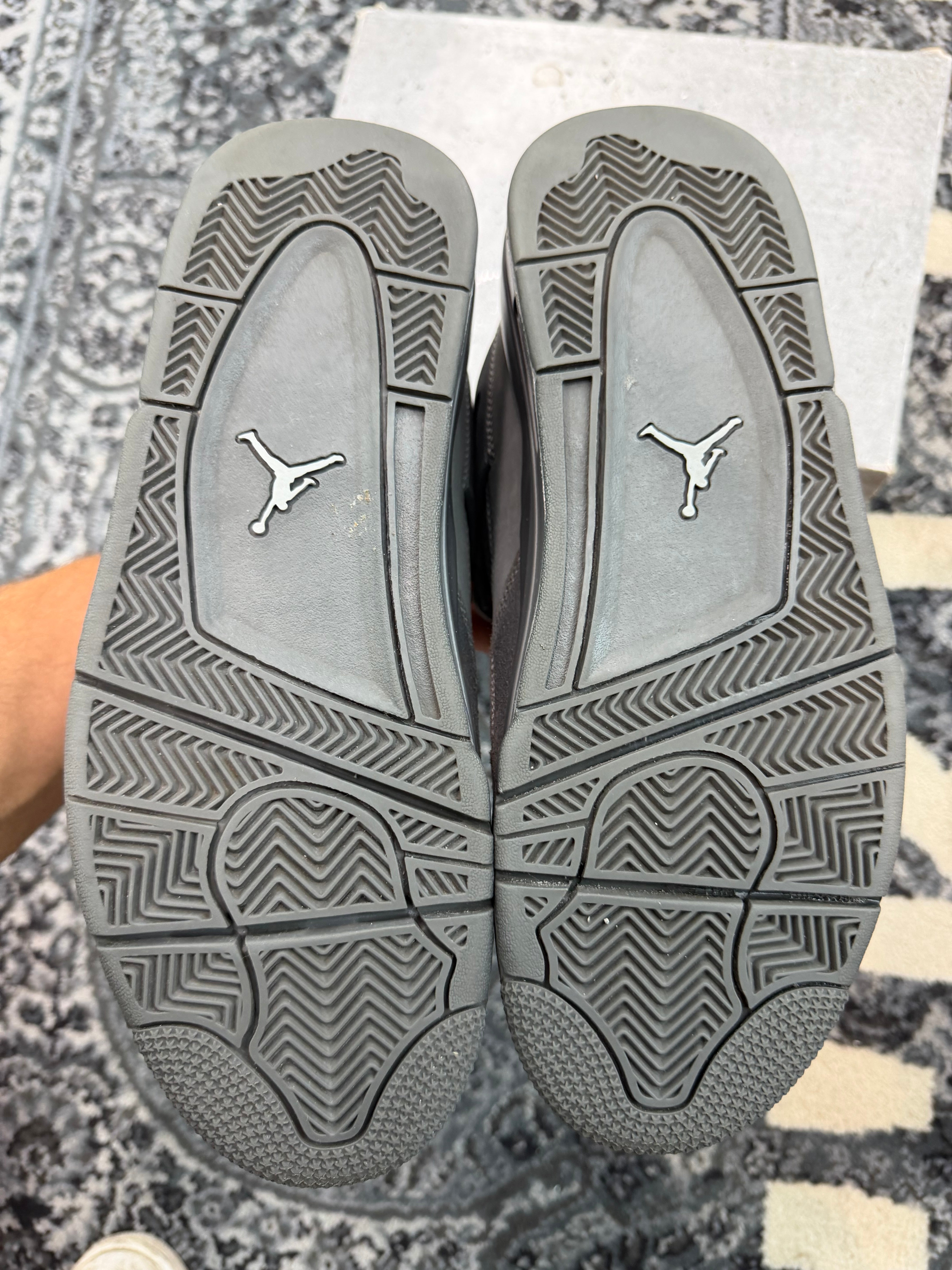 Jordan 4 “Wet Cement”