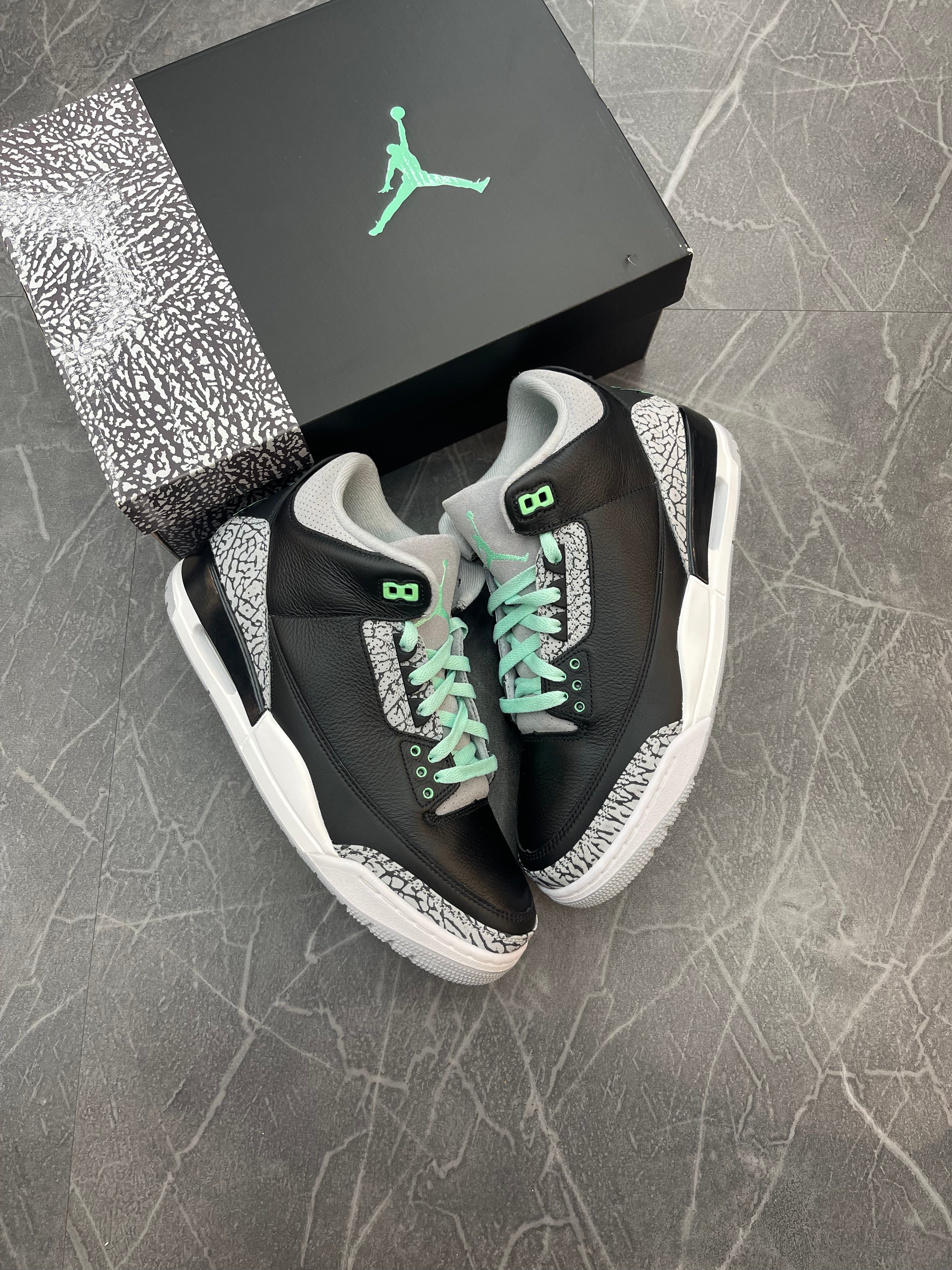 Jordan 3 “Green Glow”