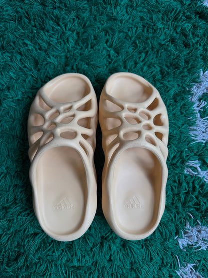 Yeezy Slide 450 “Cream”