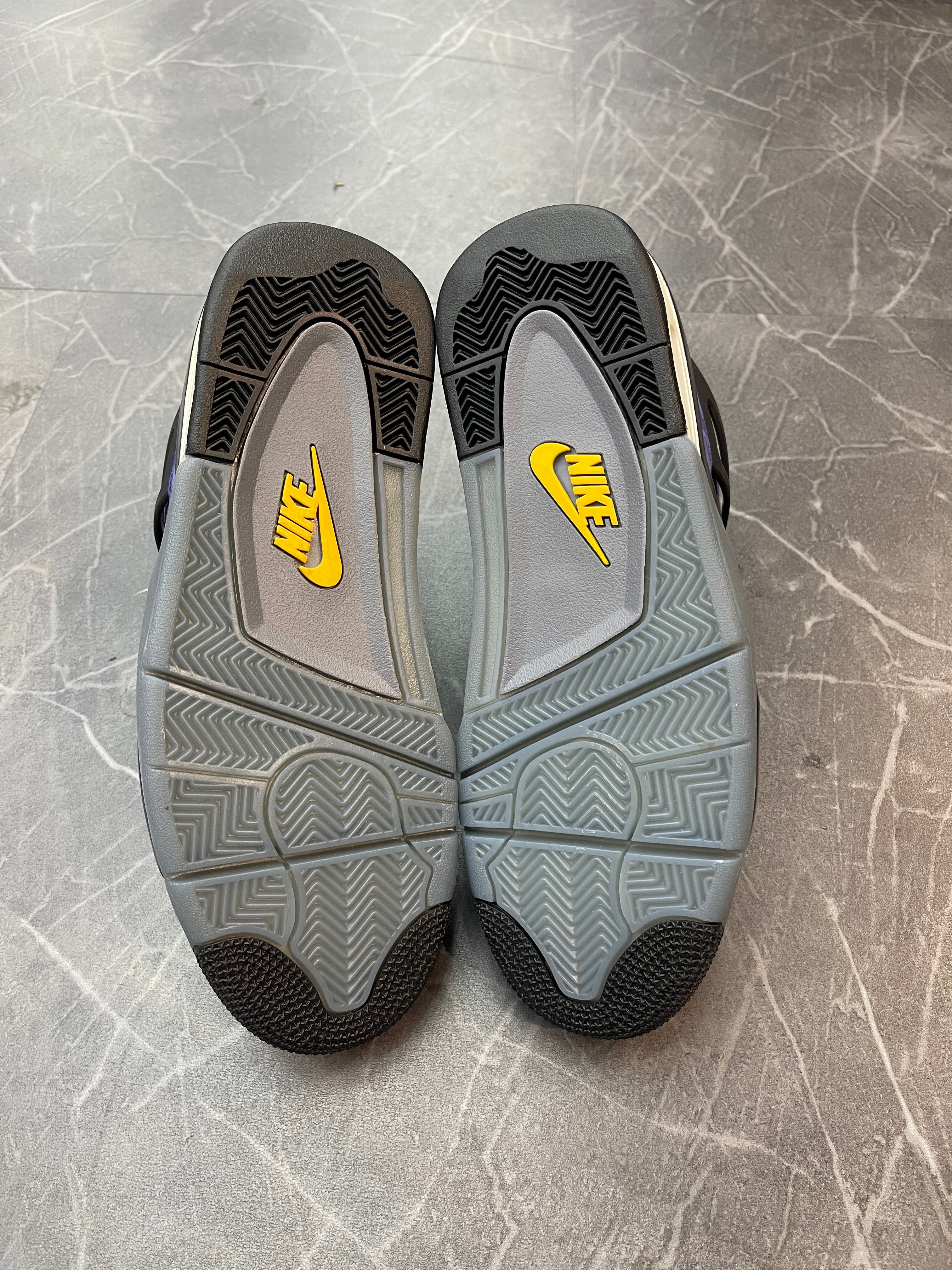 Jordan 4 “Lakers”