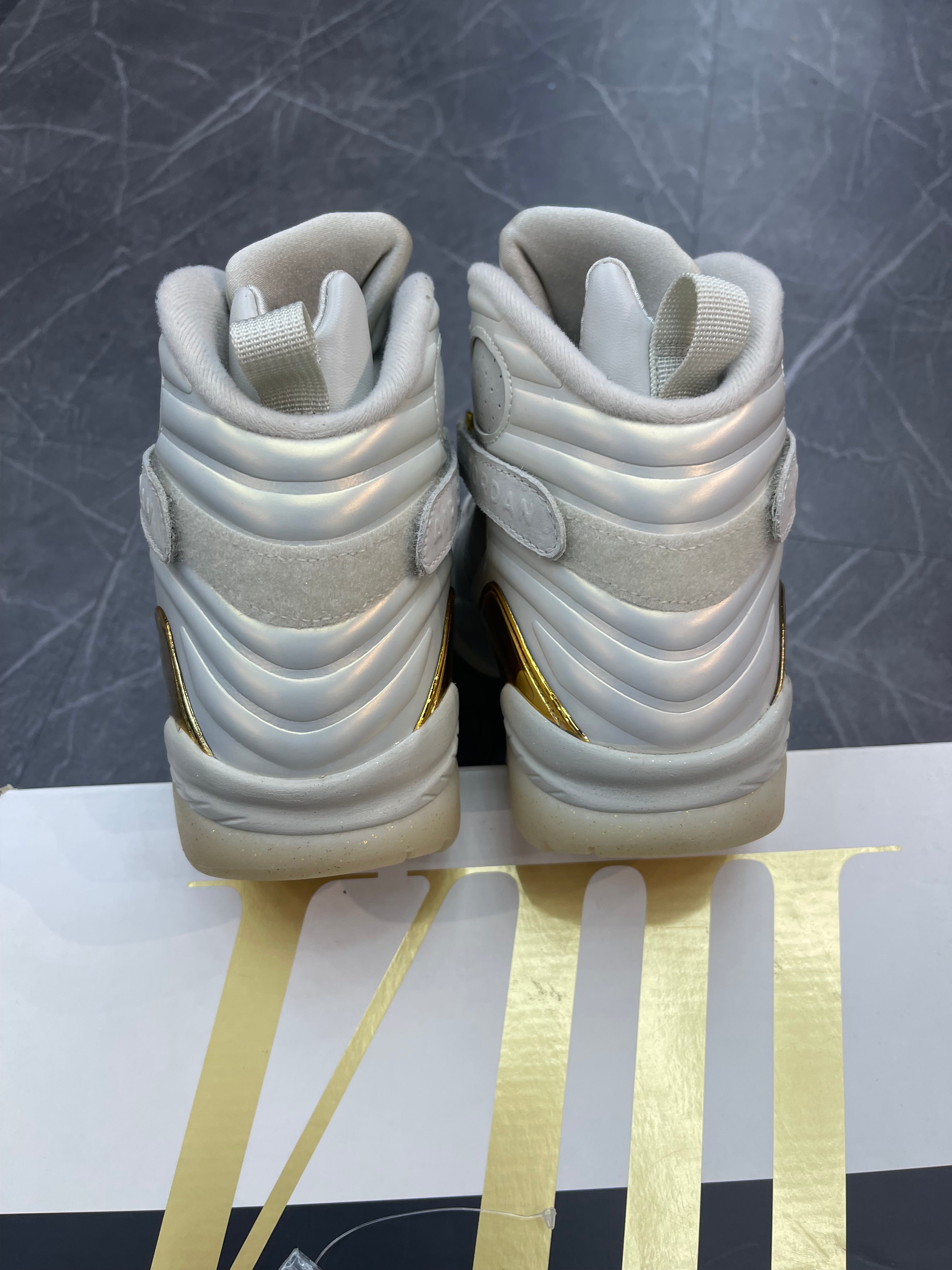 Jordan 8 “Champagne”