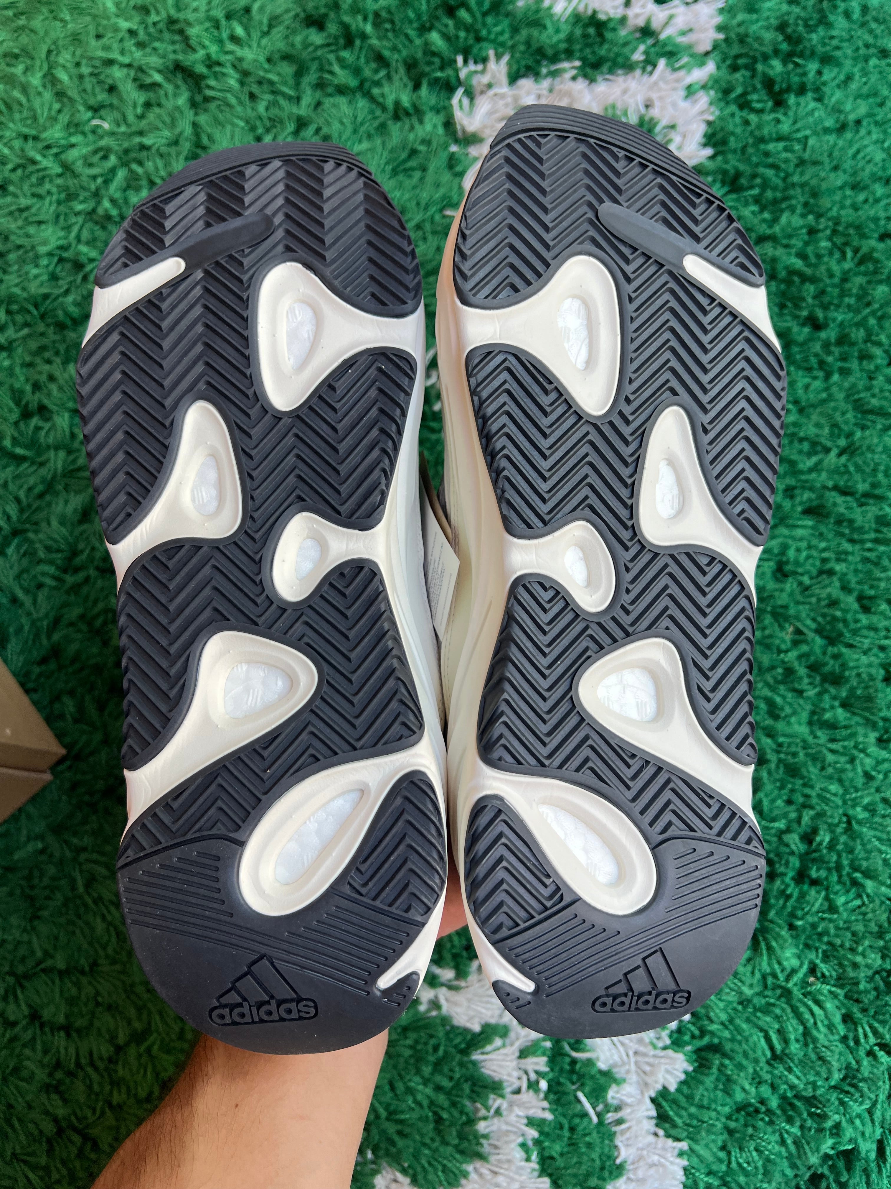 Yeezy 700 “Static”