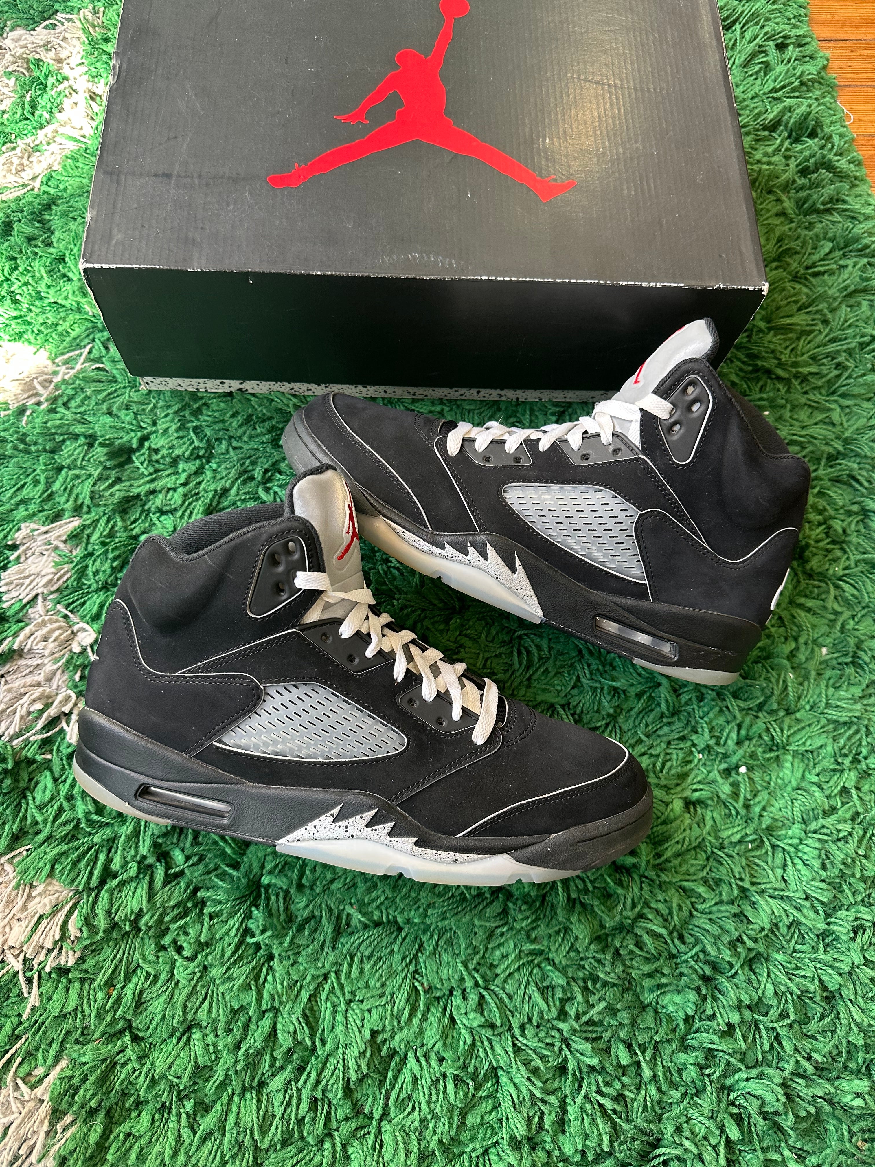 Jordan 5 “Black Metallic Reimagined”