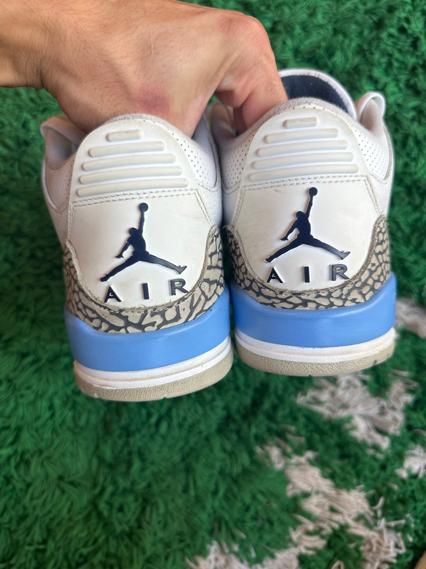 Jordan 3 “Unc”