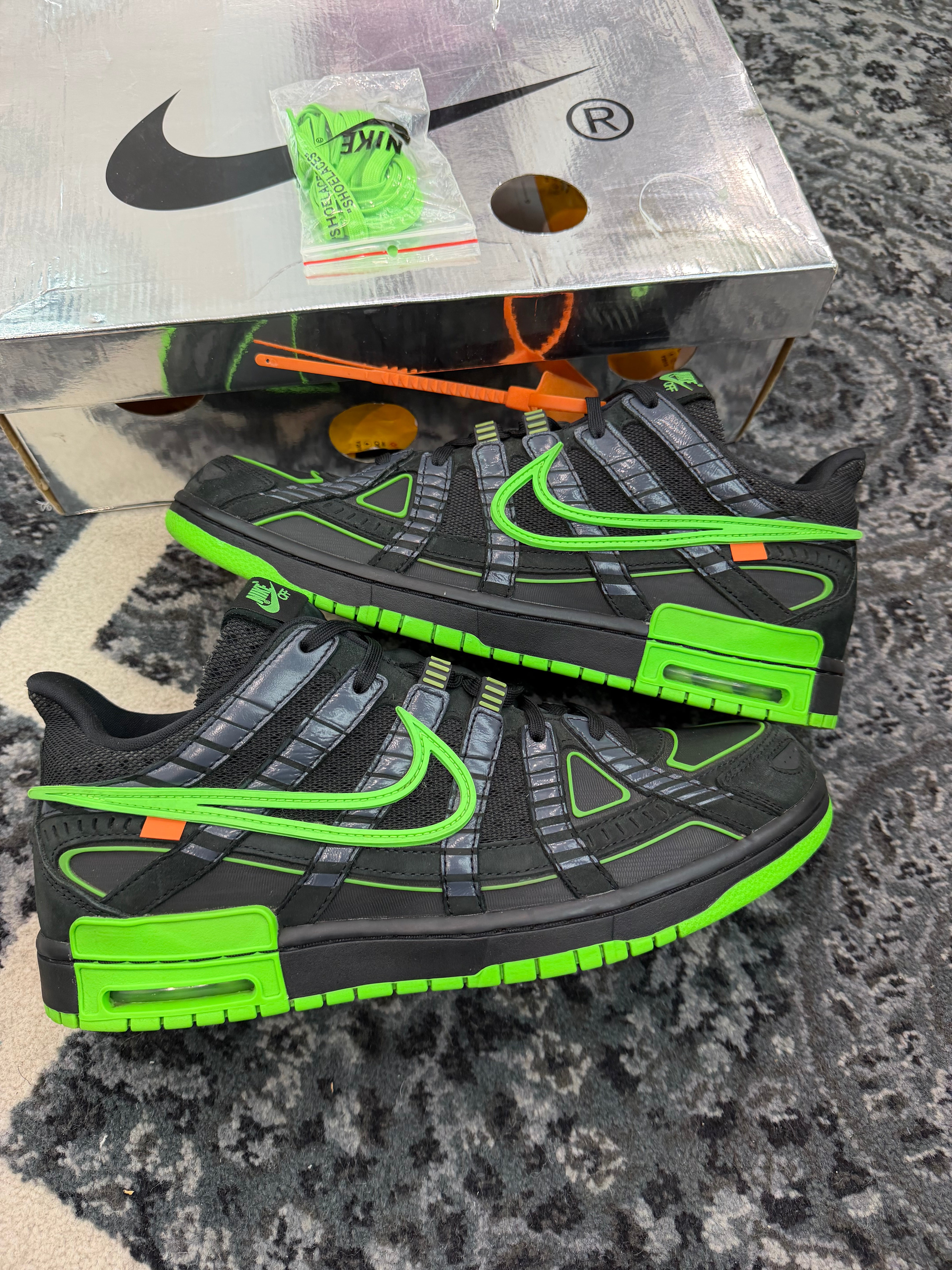 Nike Rubber Dunk Low x Off White “Green Strike”