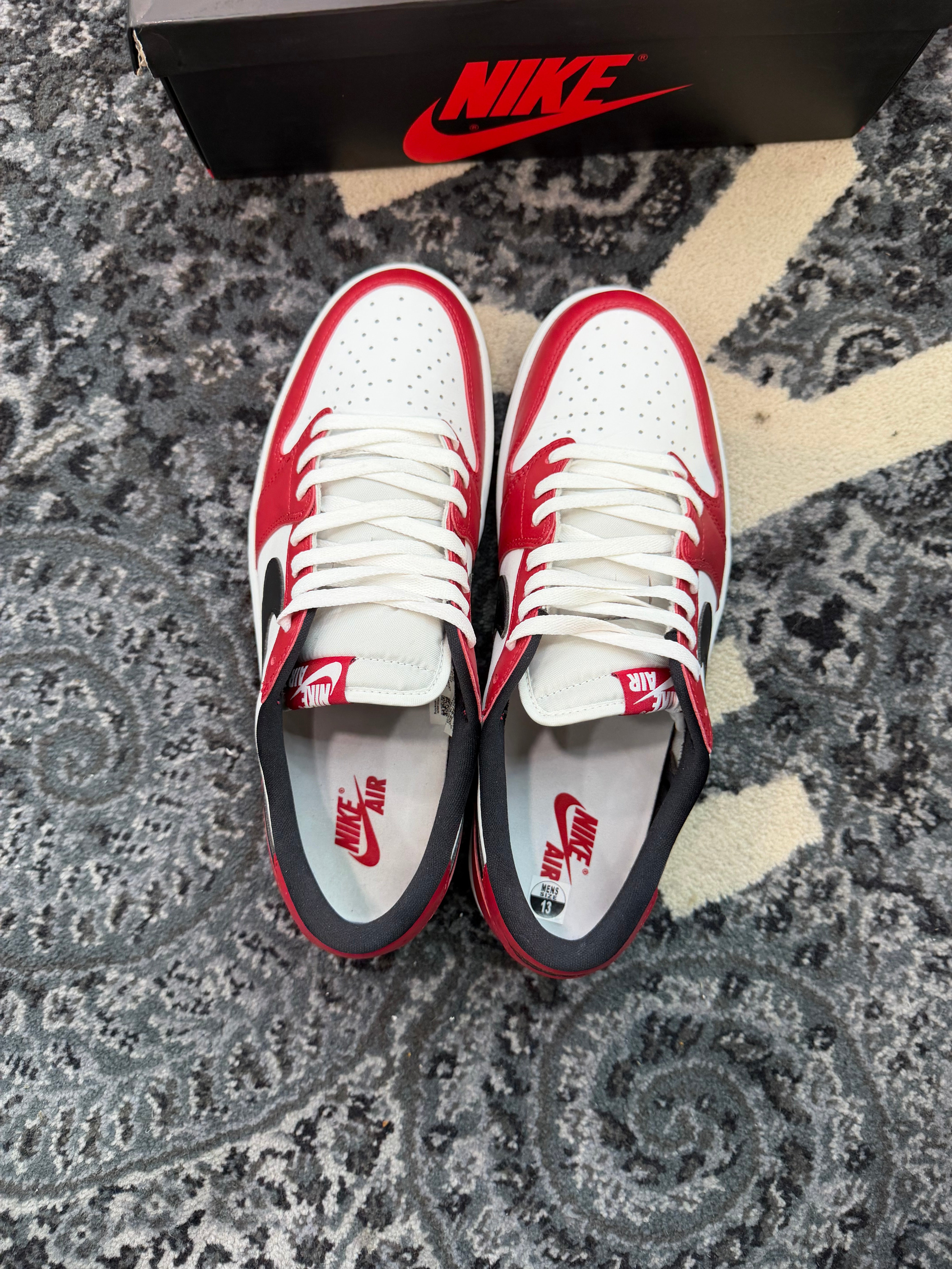 Jordan 1 Low “Chicago”