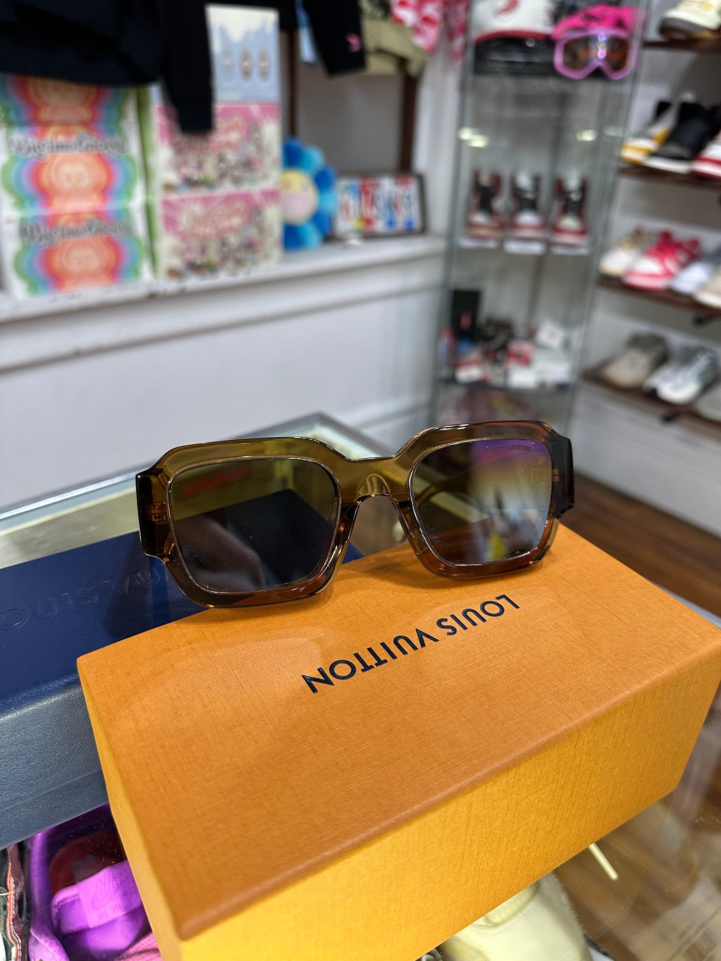Louis Vuitton Clash Round Sunglasses