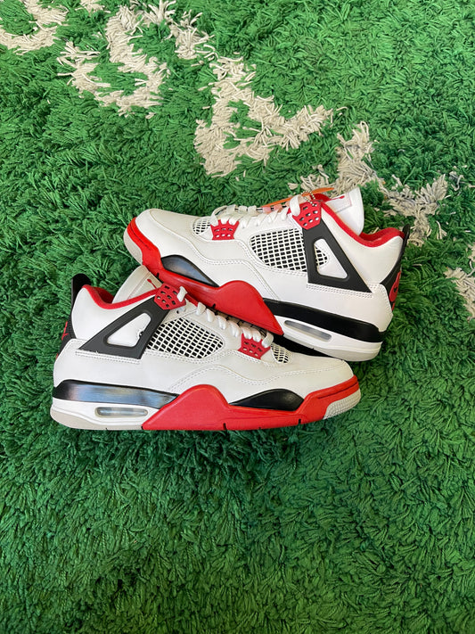 Jordan 4 “Fire Red”