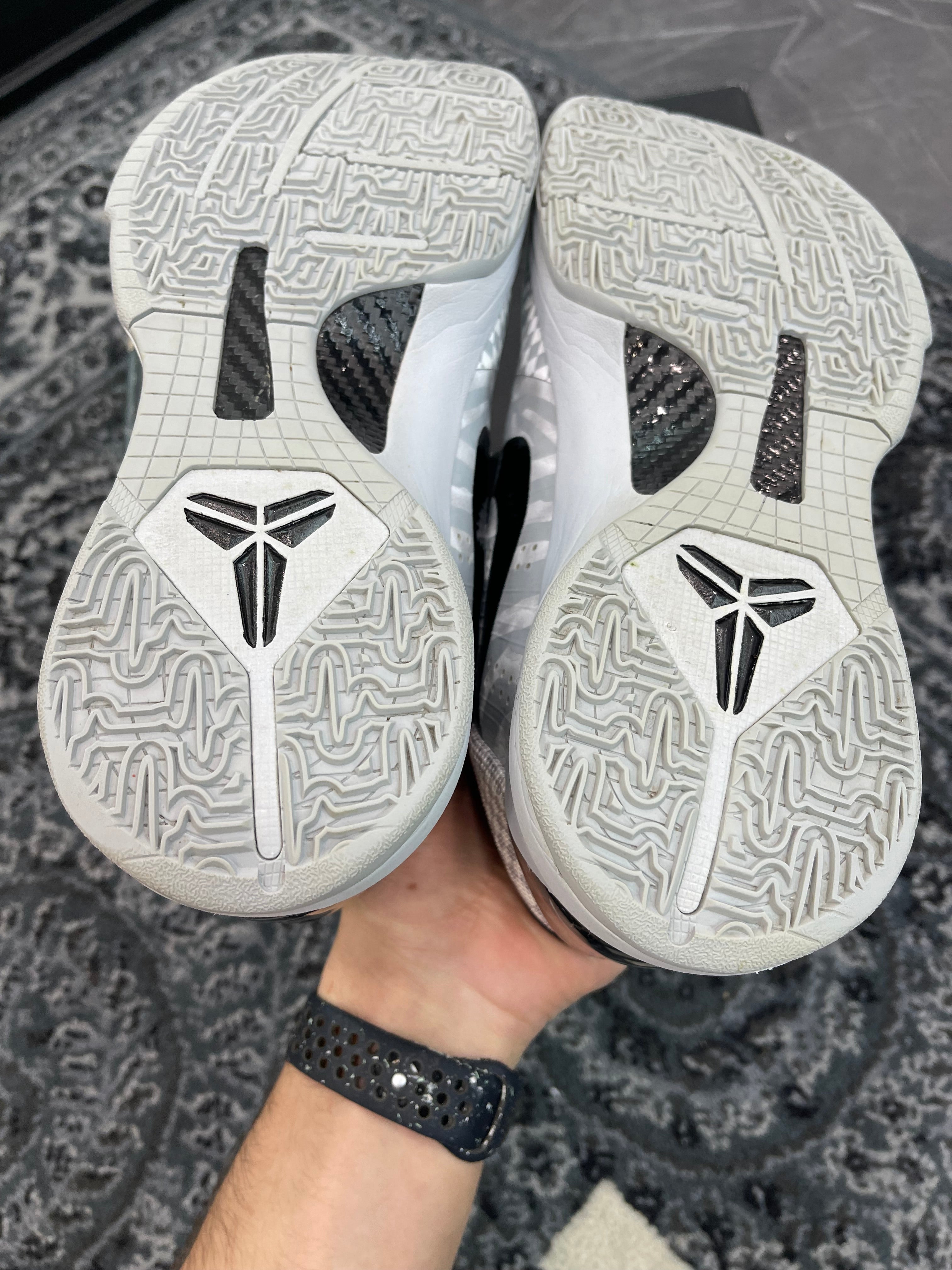 Kobe 5 Protro PE Demar Derozan “Zebra”