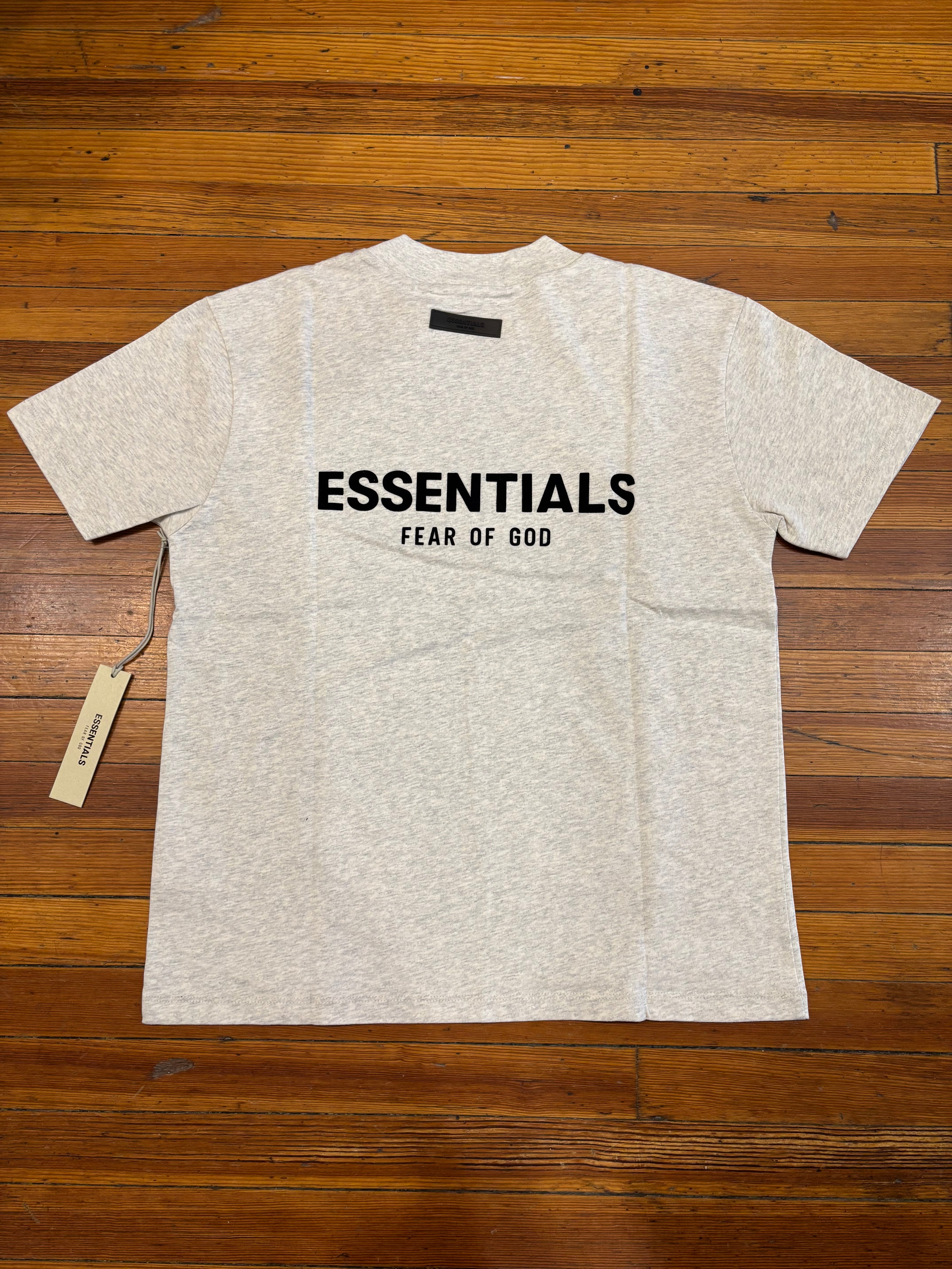 Essentials Tee “Light Oatmeal”