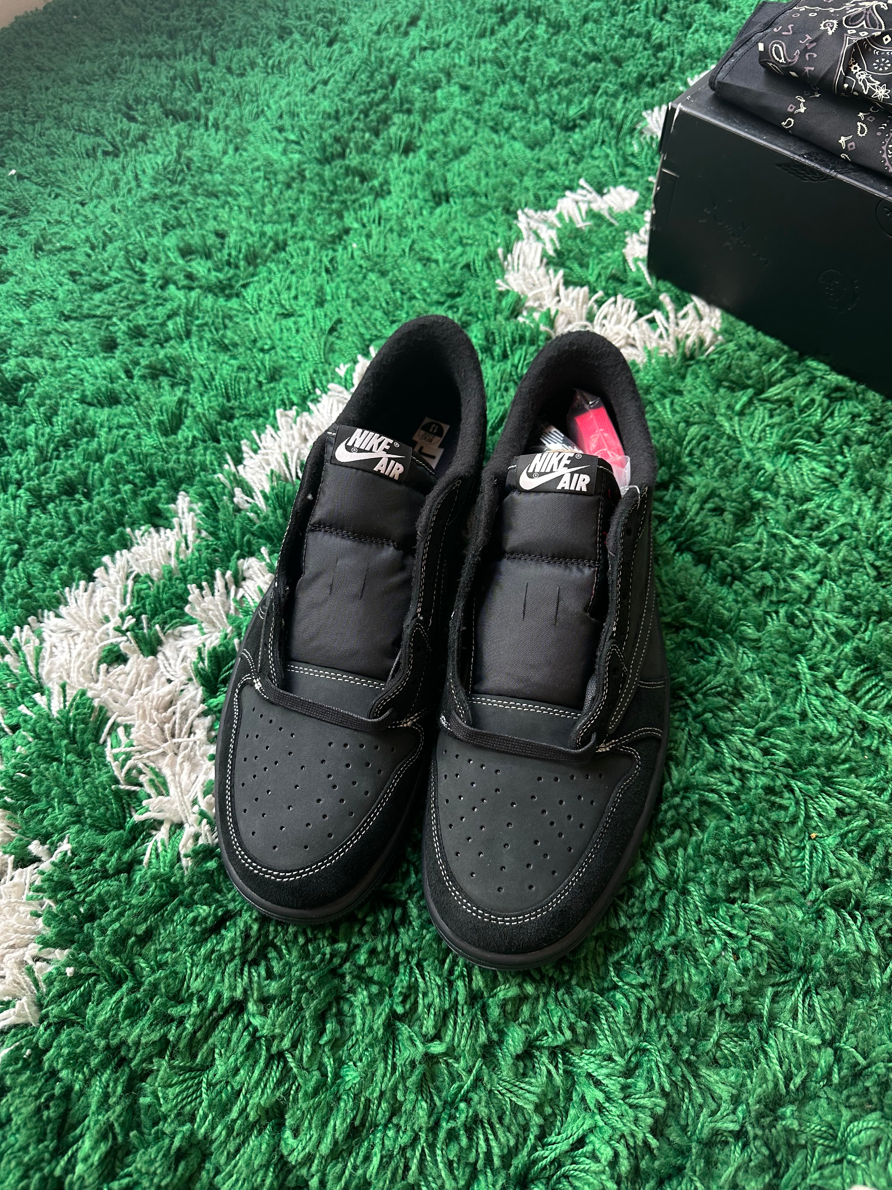 Jordan 1 Low x Travis Scott “Phantom”