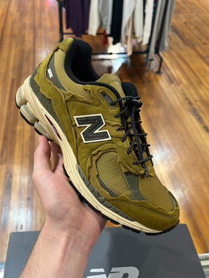 New Balance 2002R “Protection Desert”