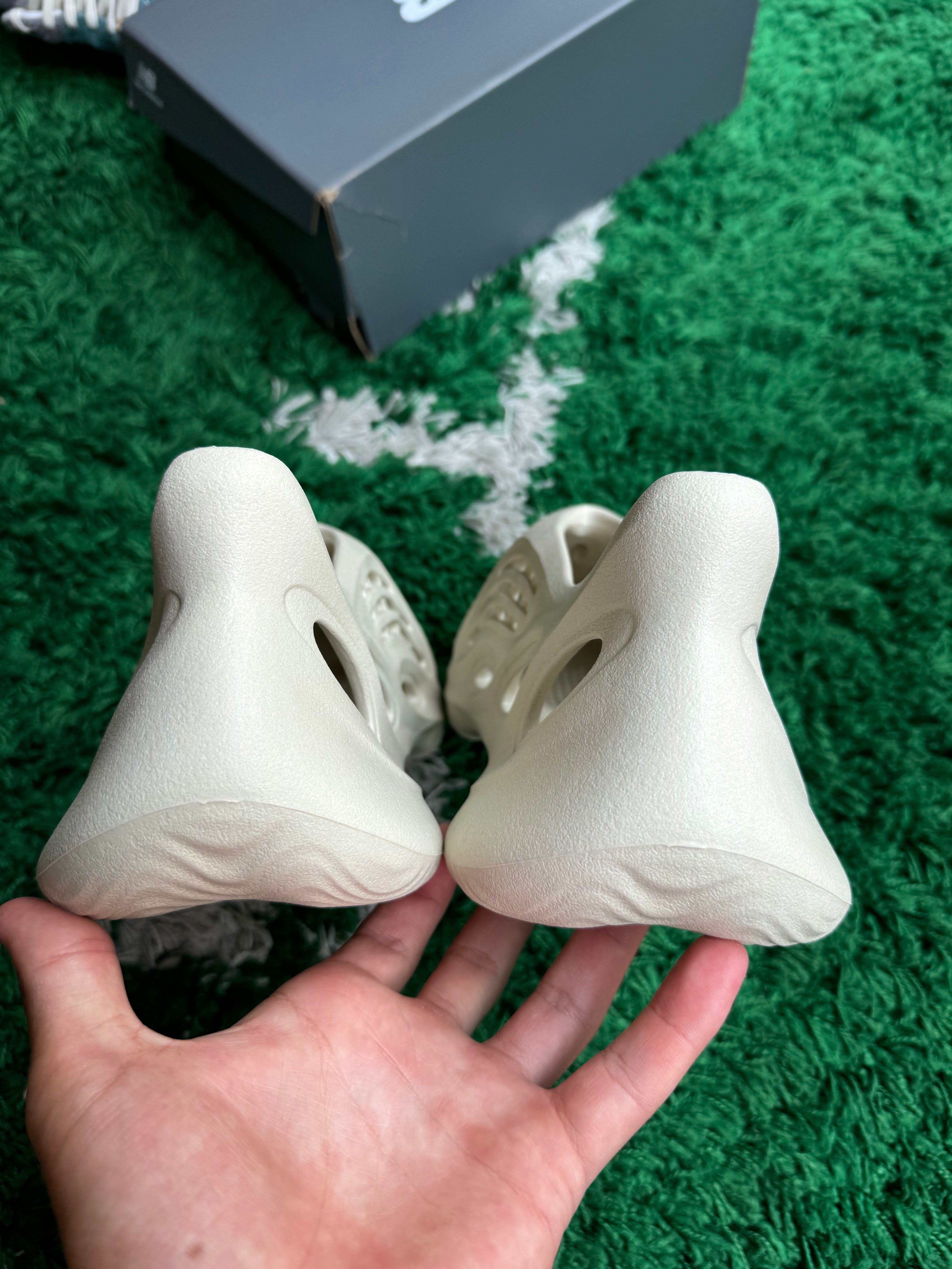 Yeezy Foam Runner “Sand”