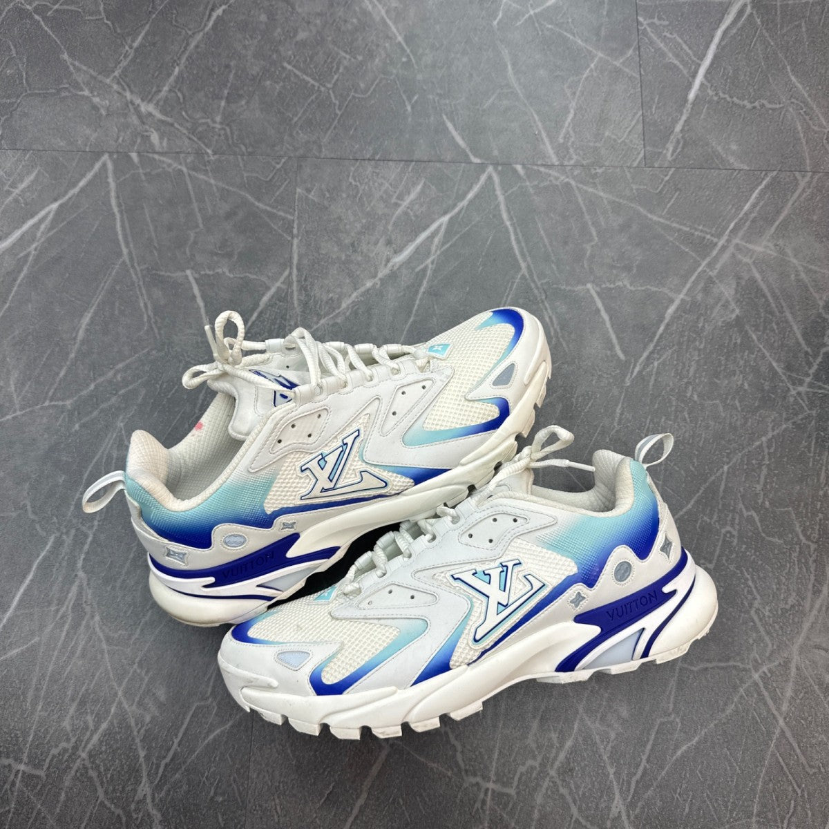 Louis Vuitton Runner Tatic 'White Blue' - Image 1