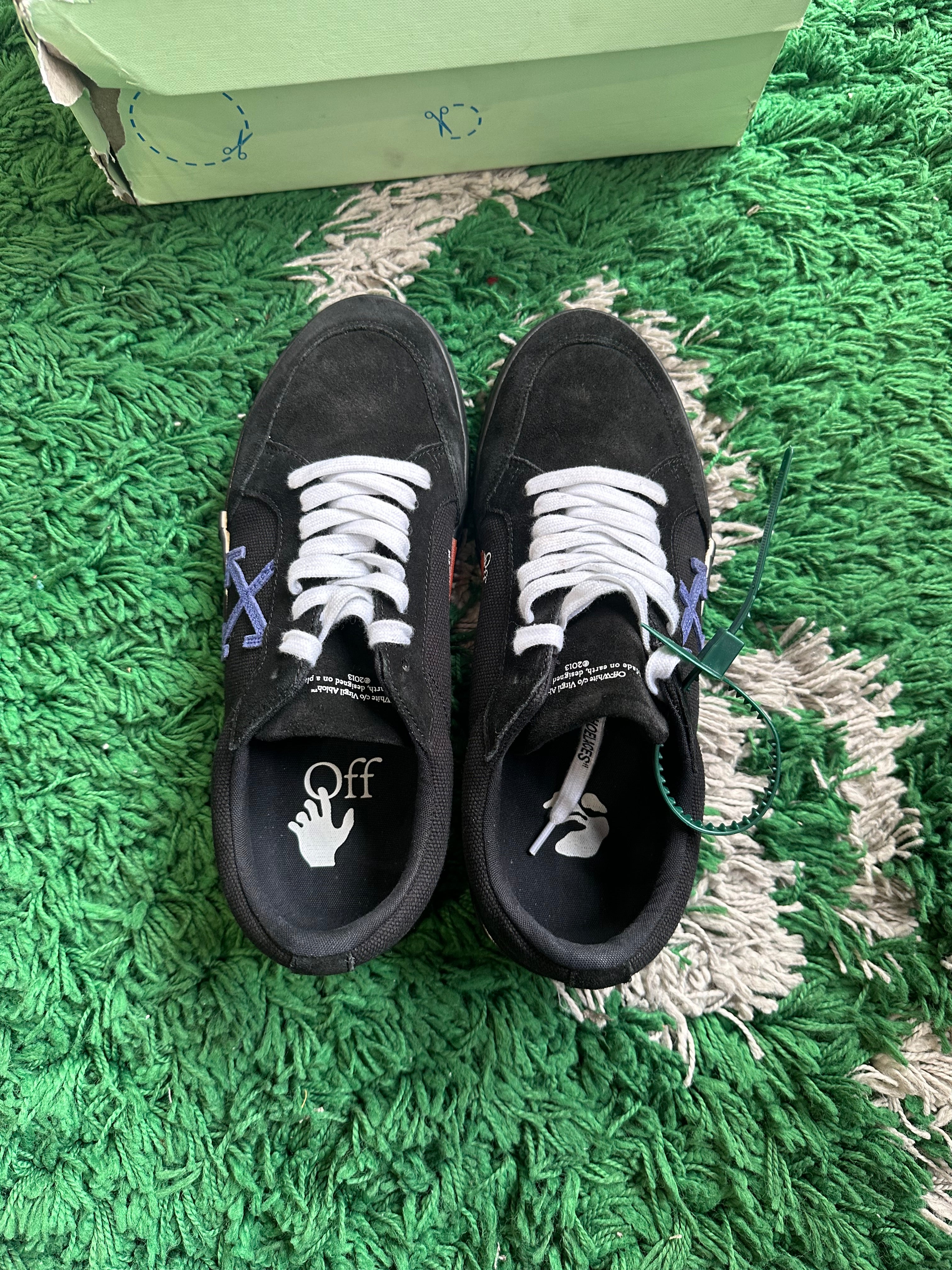 Off White Vulcanized Low “Blue Black”