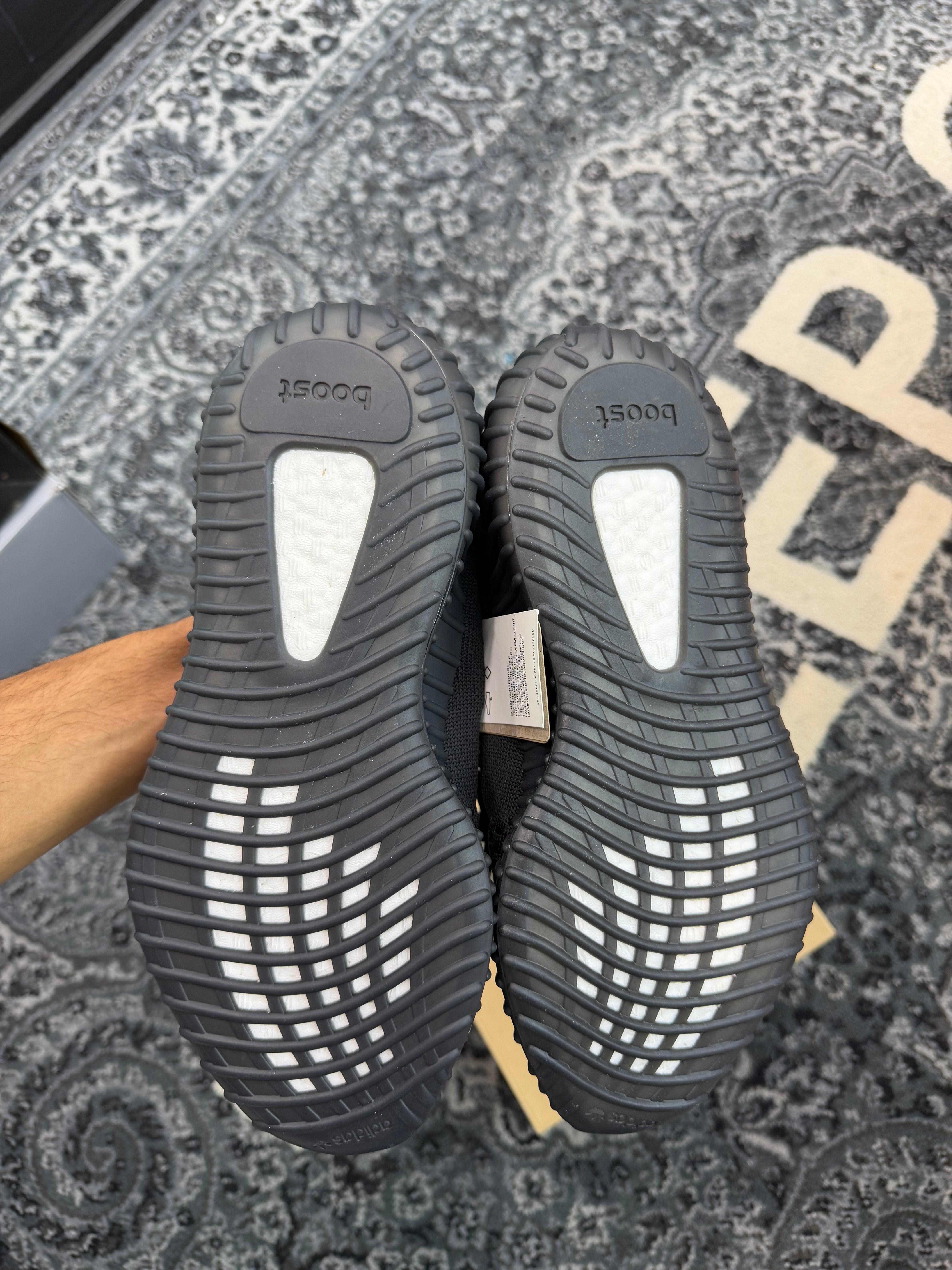 Yeezy 350 V2 “Onyx”