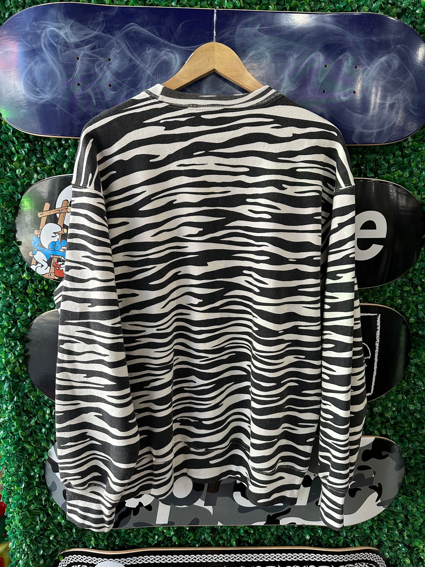 Supreme Box Logo Crewneck “Zebra”