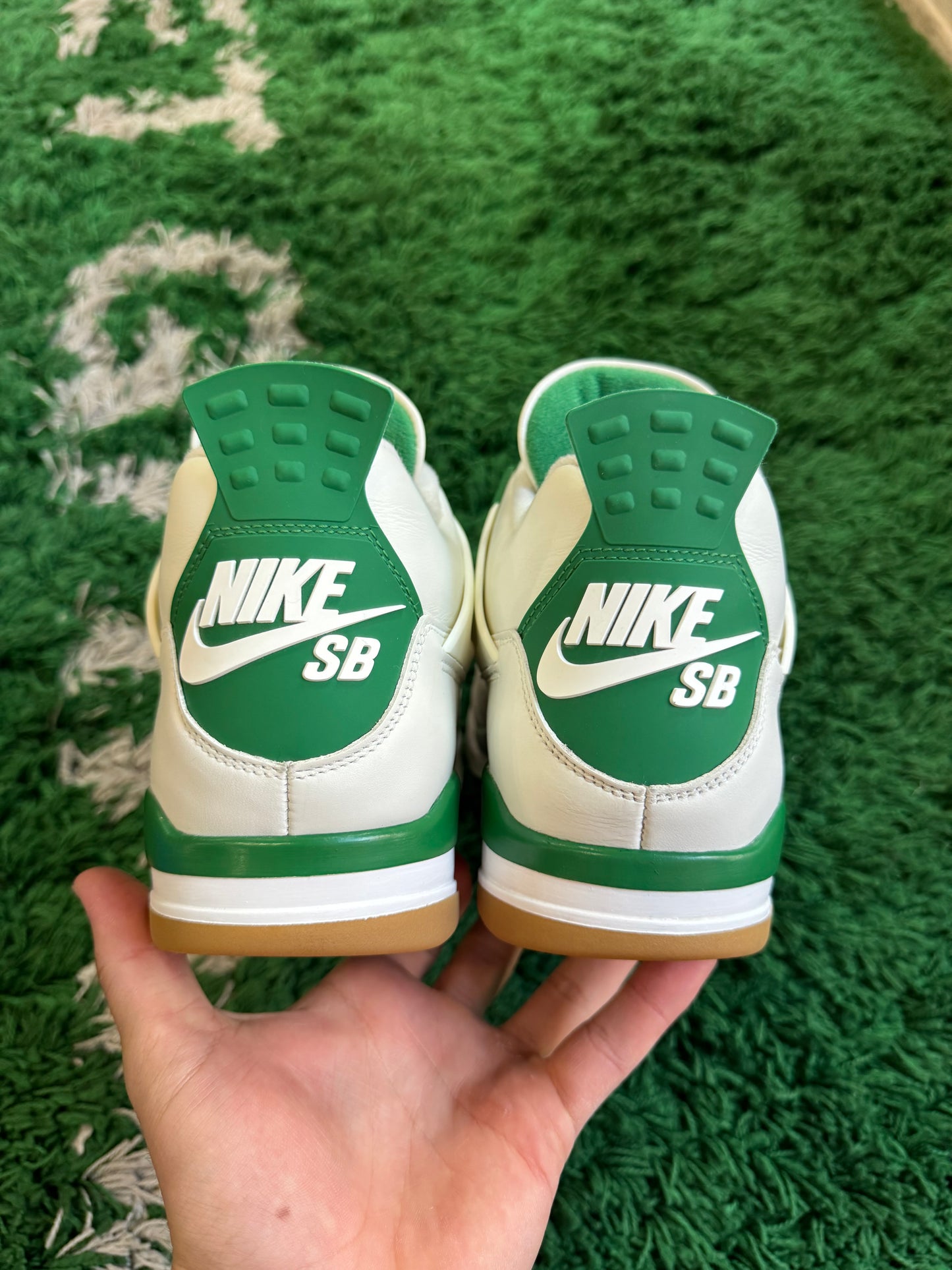 Jordan 4 SB “Pine”