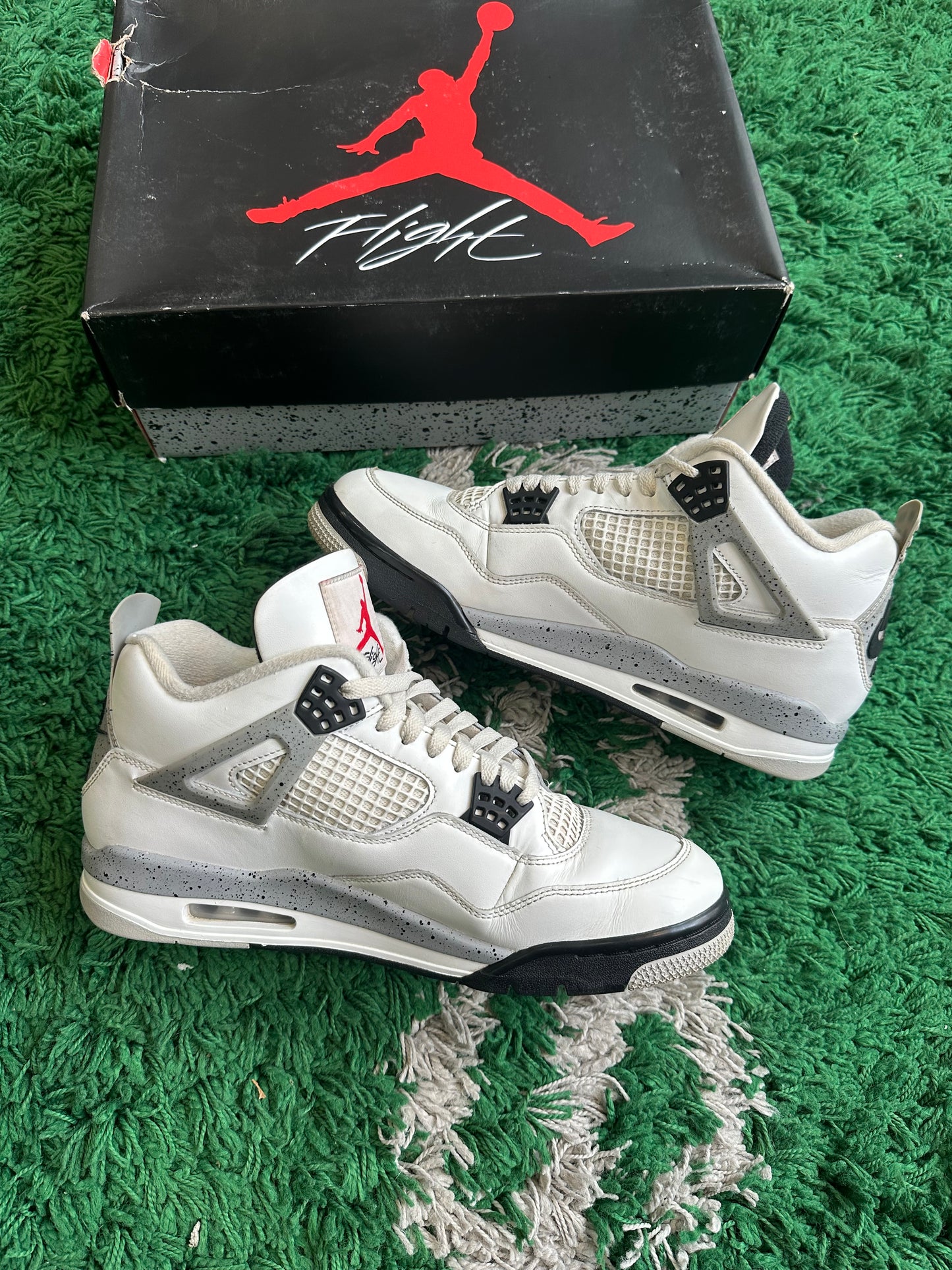 Jordan 4 “White Cement”