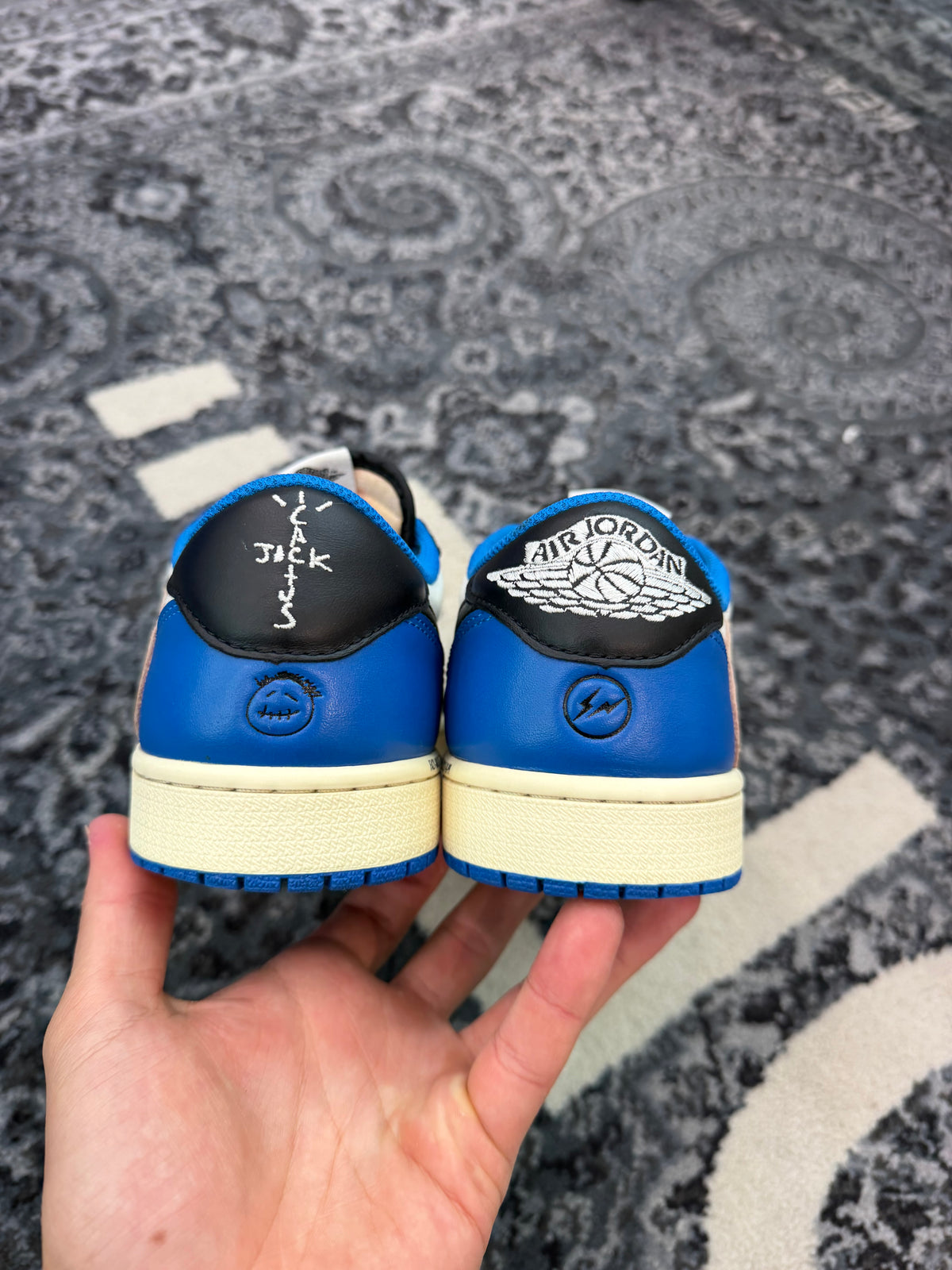Jordan 1 Retro Low OG SP Fragment x Travis Scott