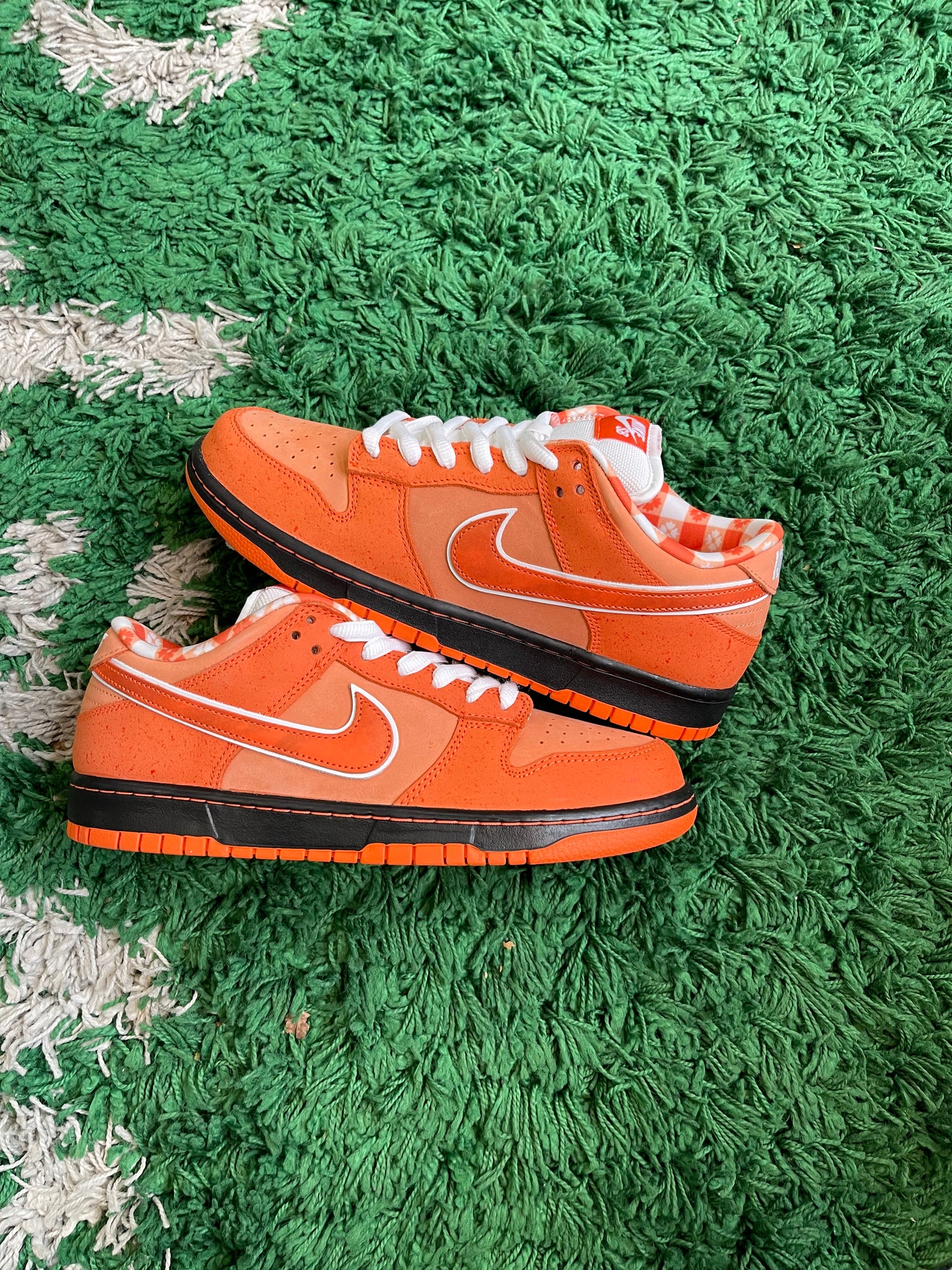 Nike SB Dunk Low “Orange Lobster”