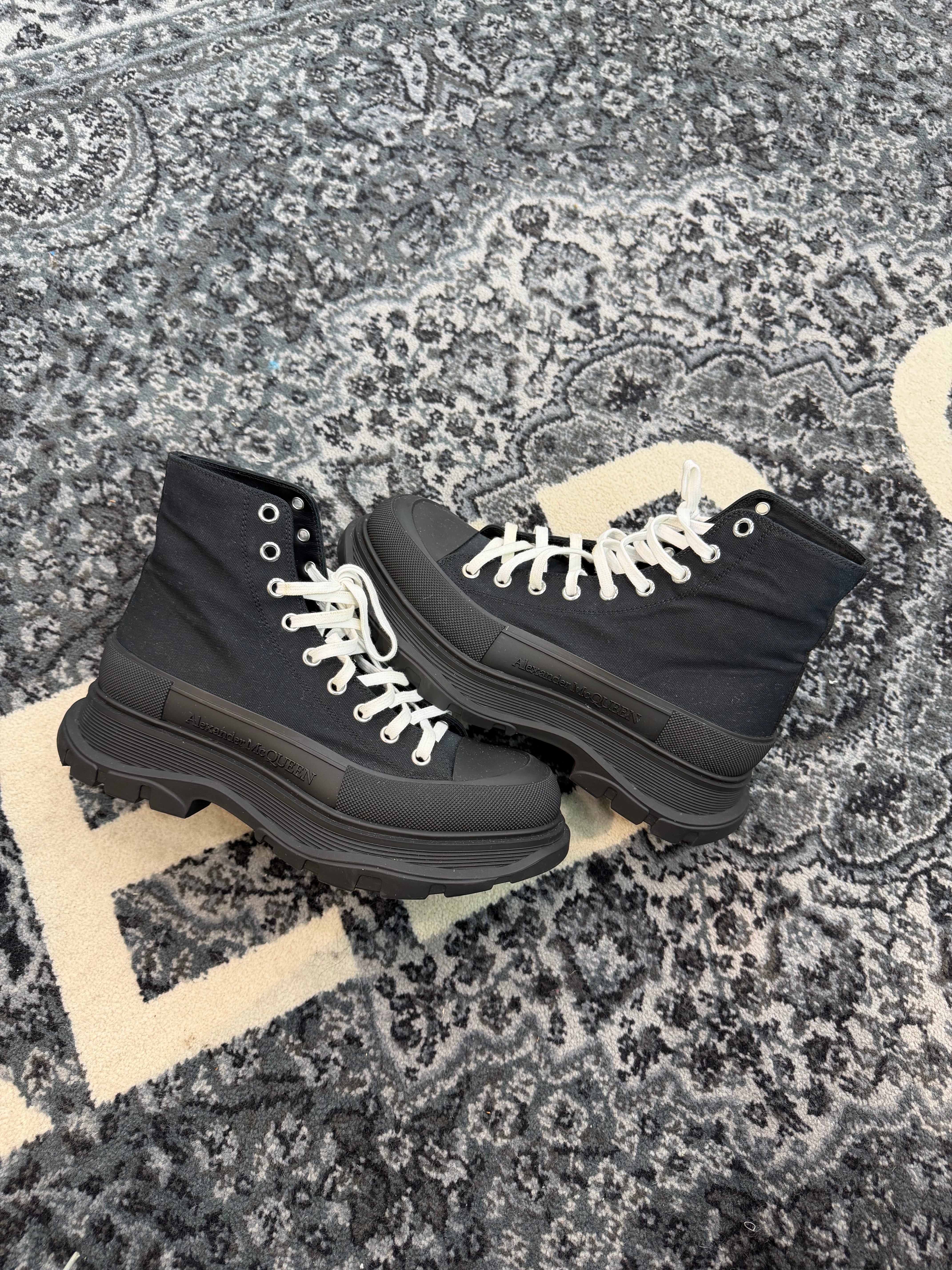 Alexander McQueen High Top Boot “Black”