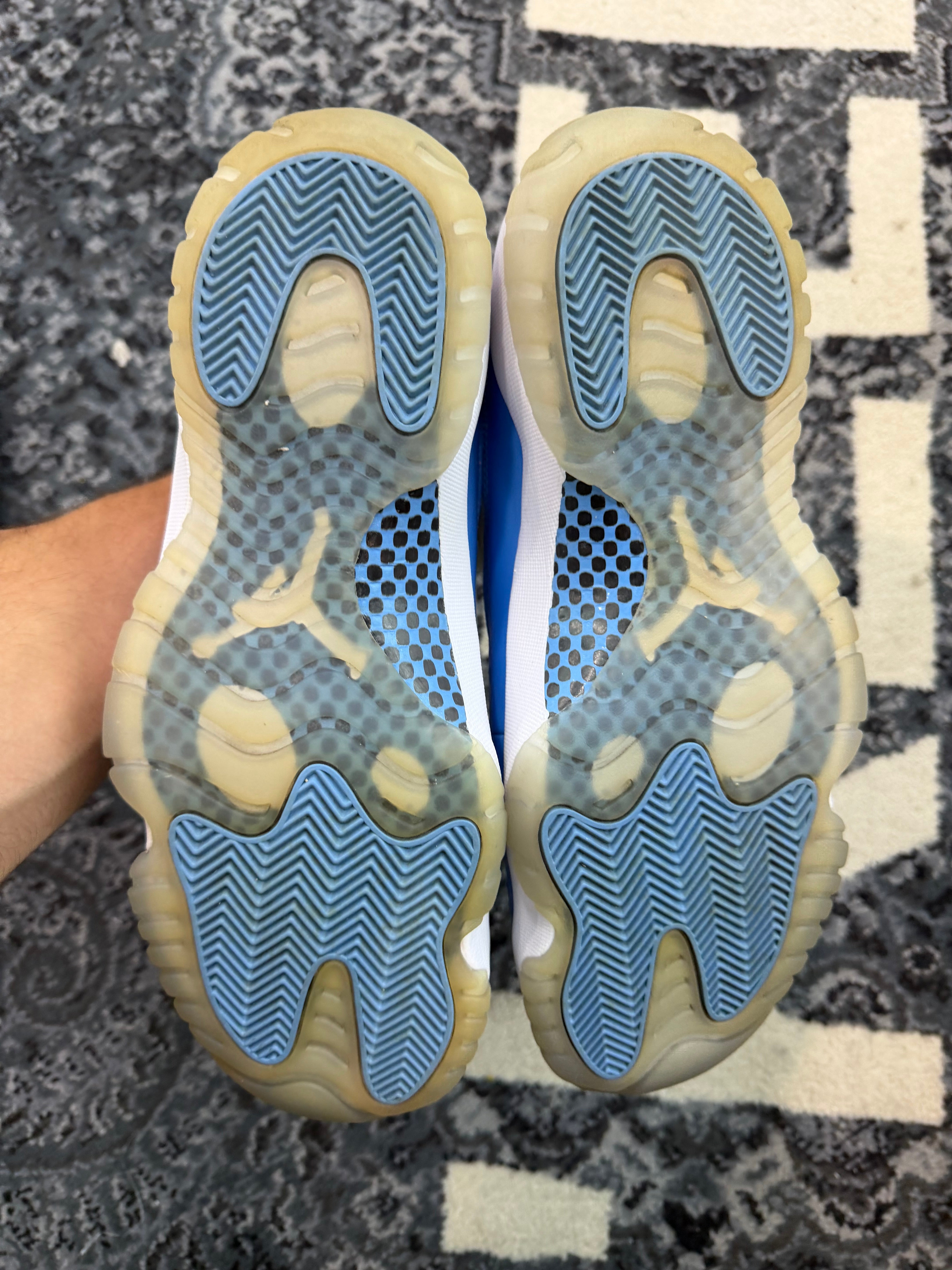 Jordan 11 Low “UNC”