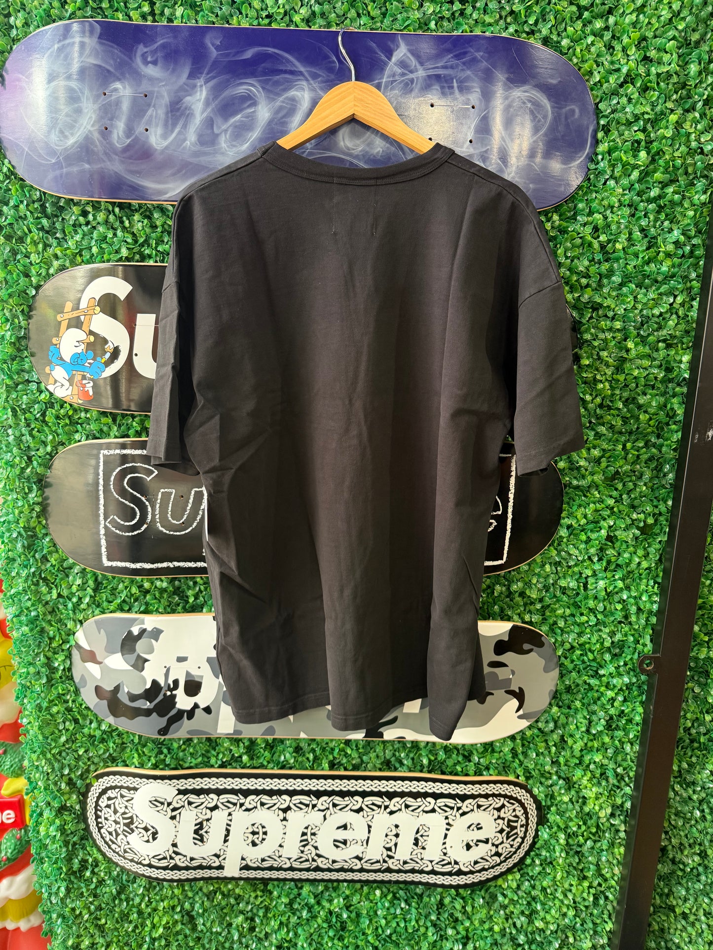 Warren Lotas Tee Crying King “Black”