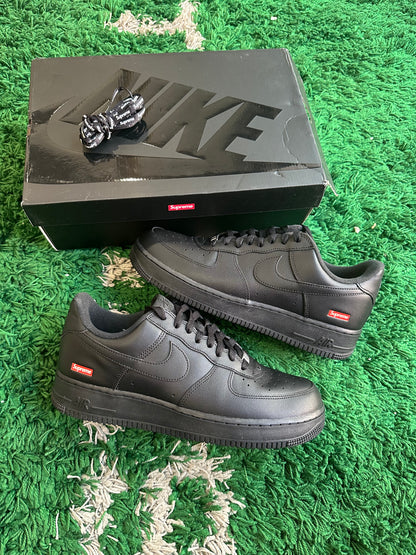Nike Air Force 1 Low Supreme “Black”