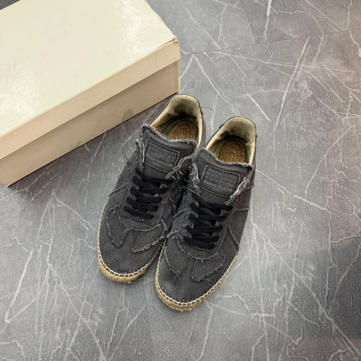 Maison Margiela Replica Espadrilles Grey - Image 2