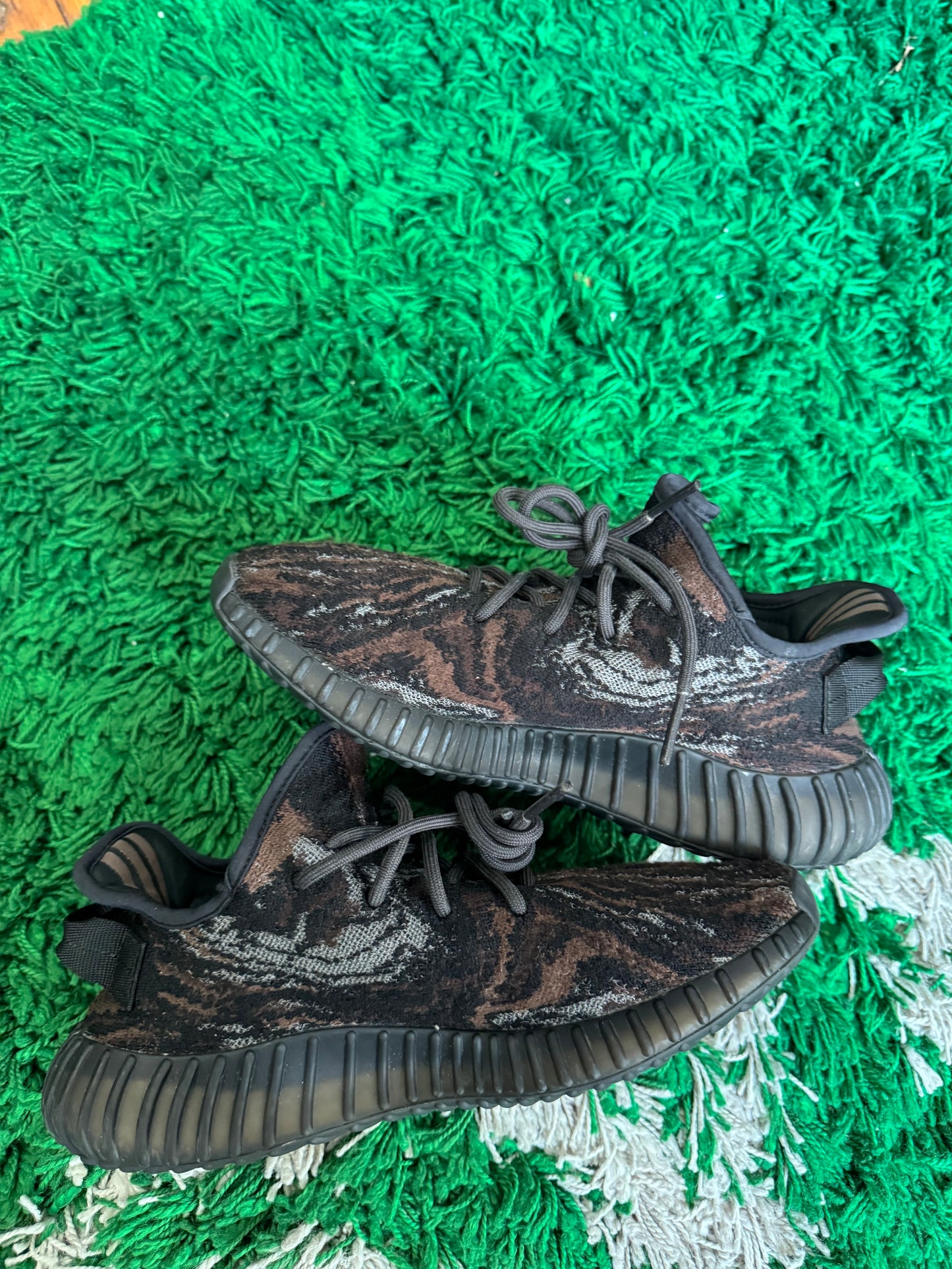 Yeezy Boost 350 “Mx Rock”