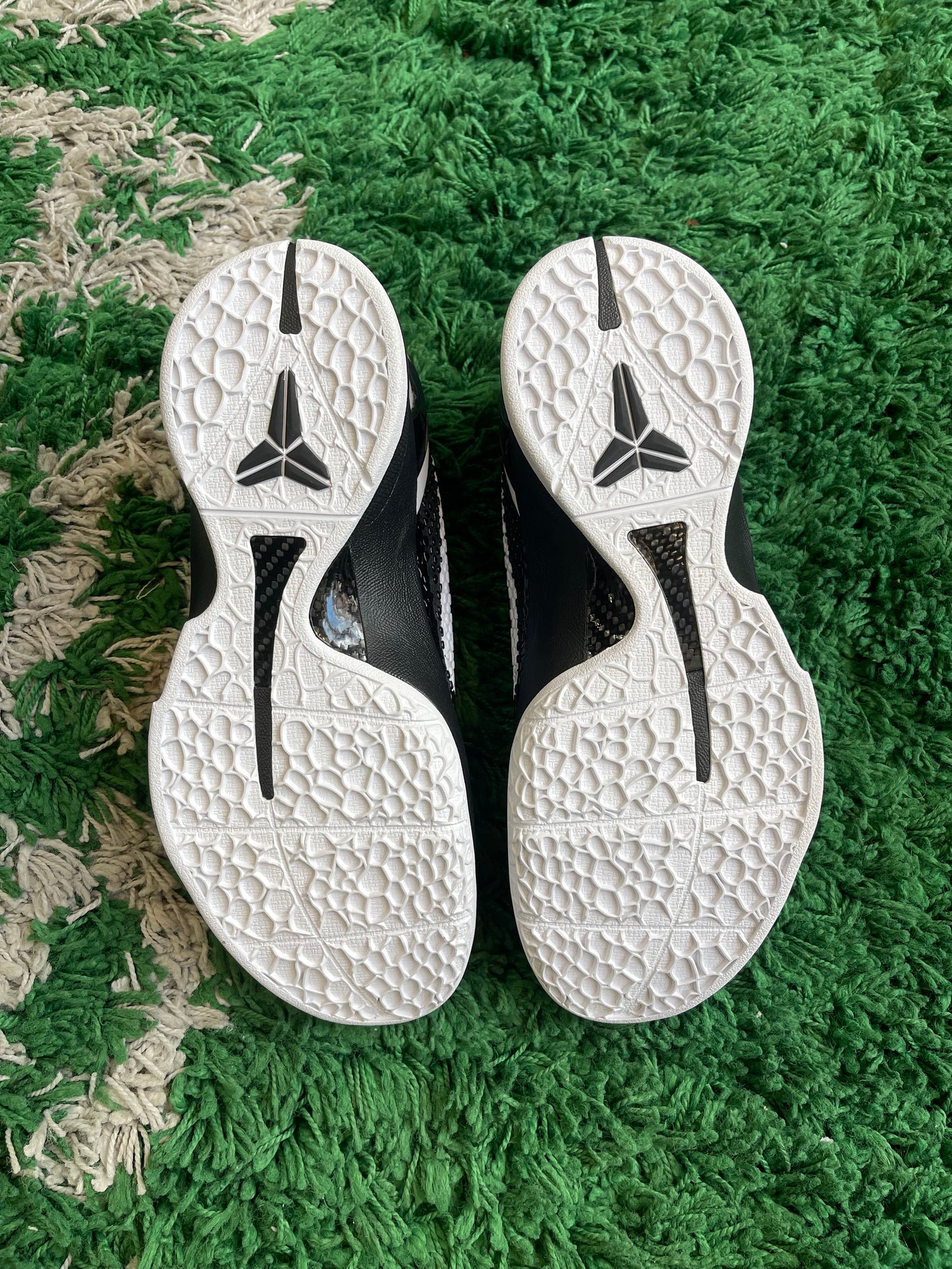 Nike Kobe 6 Protro “Mambacita”