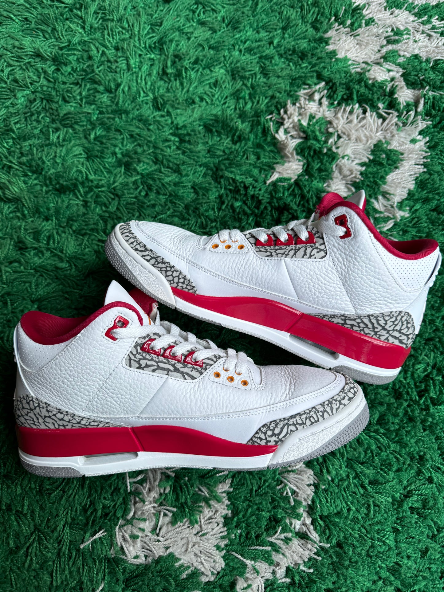 Jordan 3 “Cardinal Red”