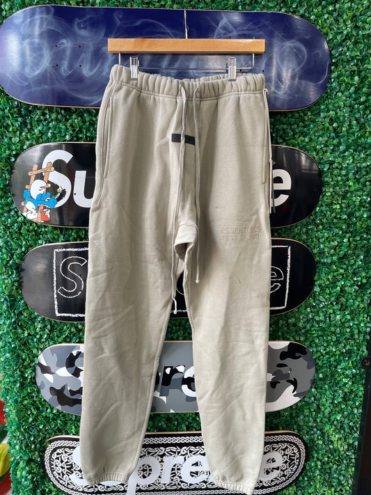 Essentials Sweatpants FW’24 “Smoke”