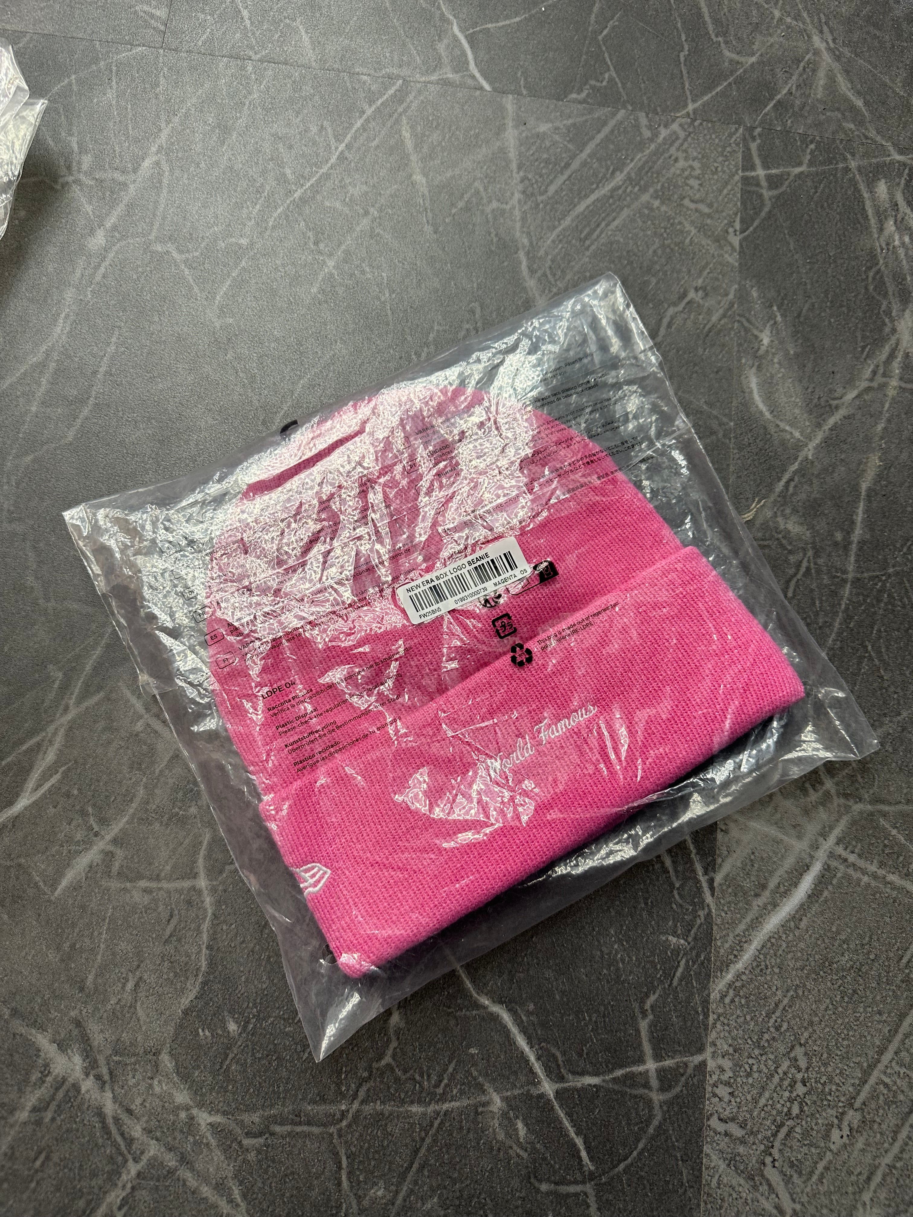 Supreme Beanie Box Logo Magenta