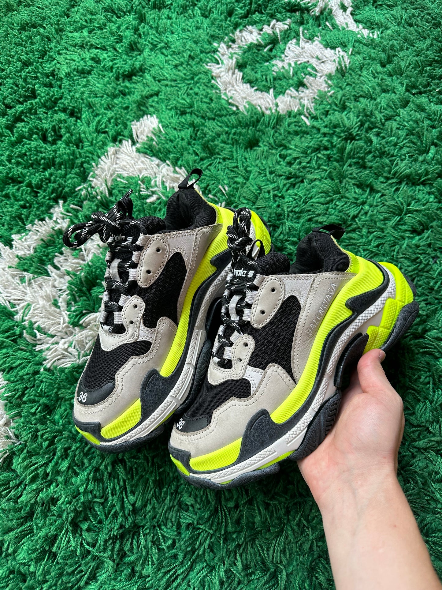 Balenciaga Triple S fluorescent Yellow