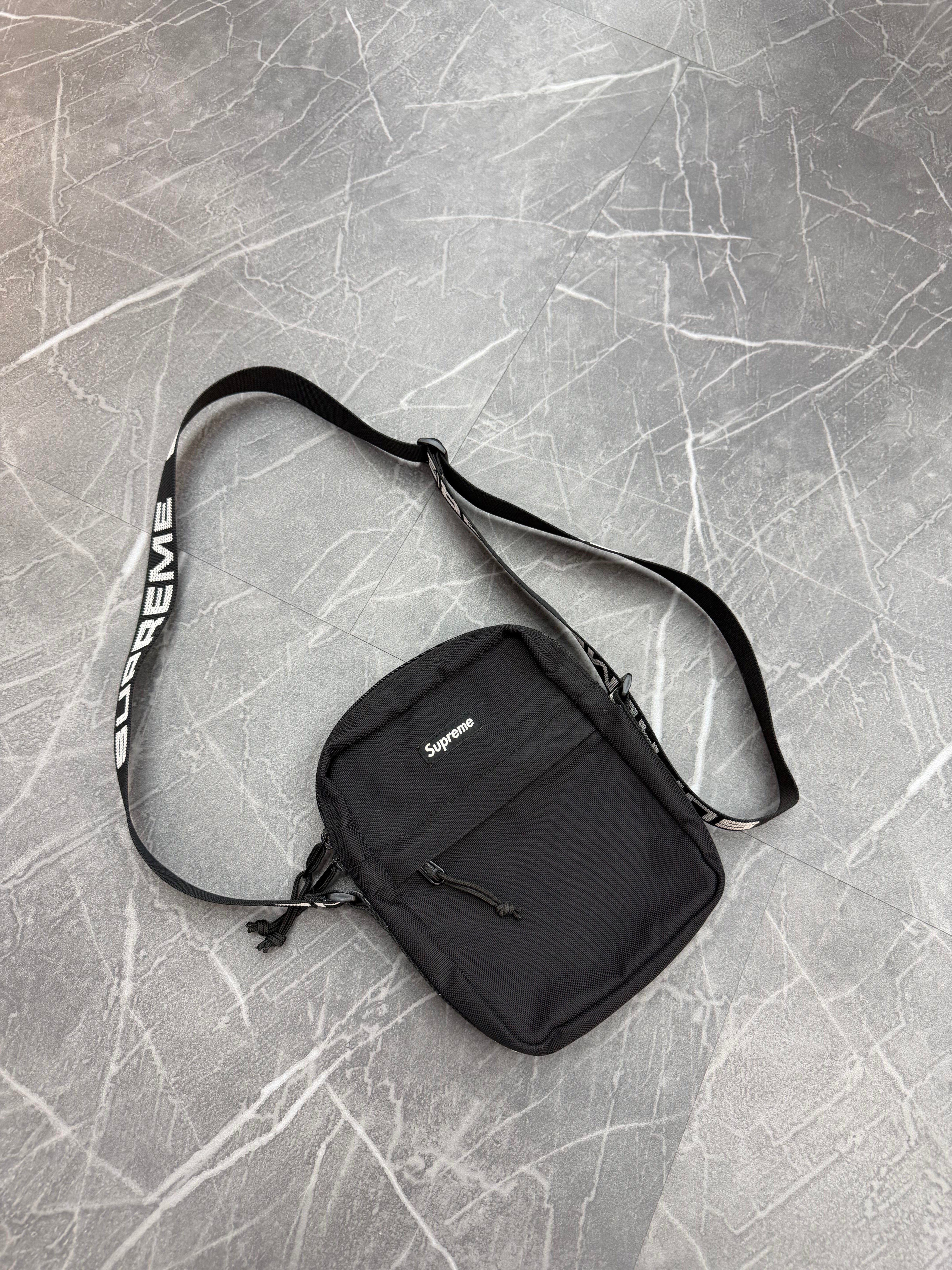 Supreme Shoulder Bag SS18 “Black”