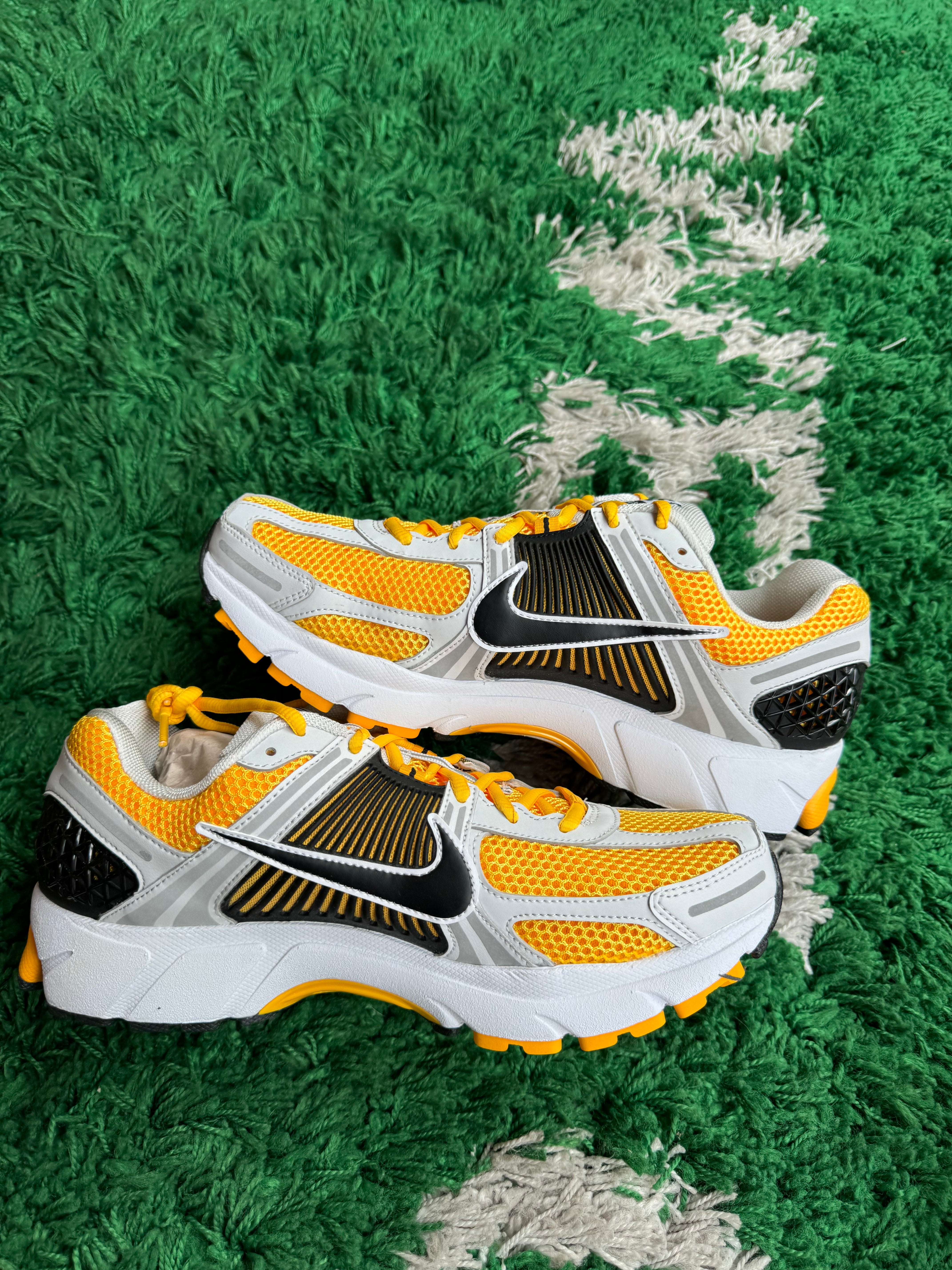 Nike Zoom Vomero 5 “Laser Orange”