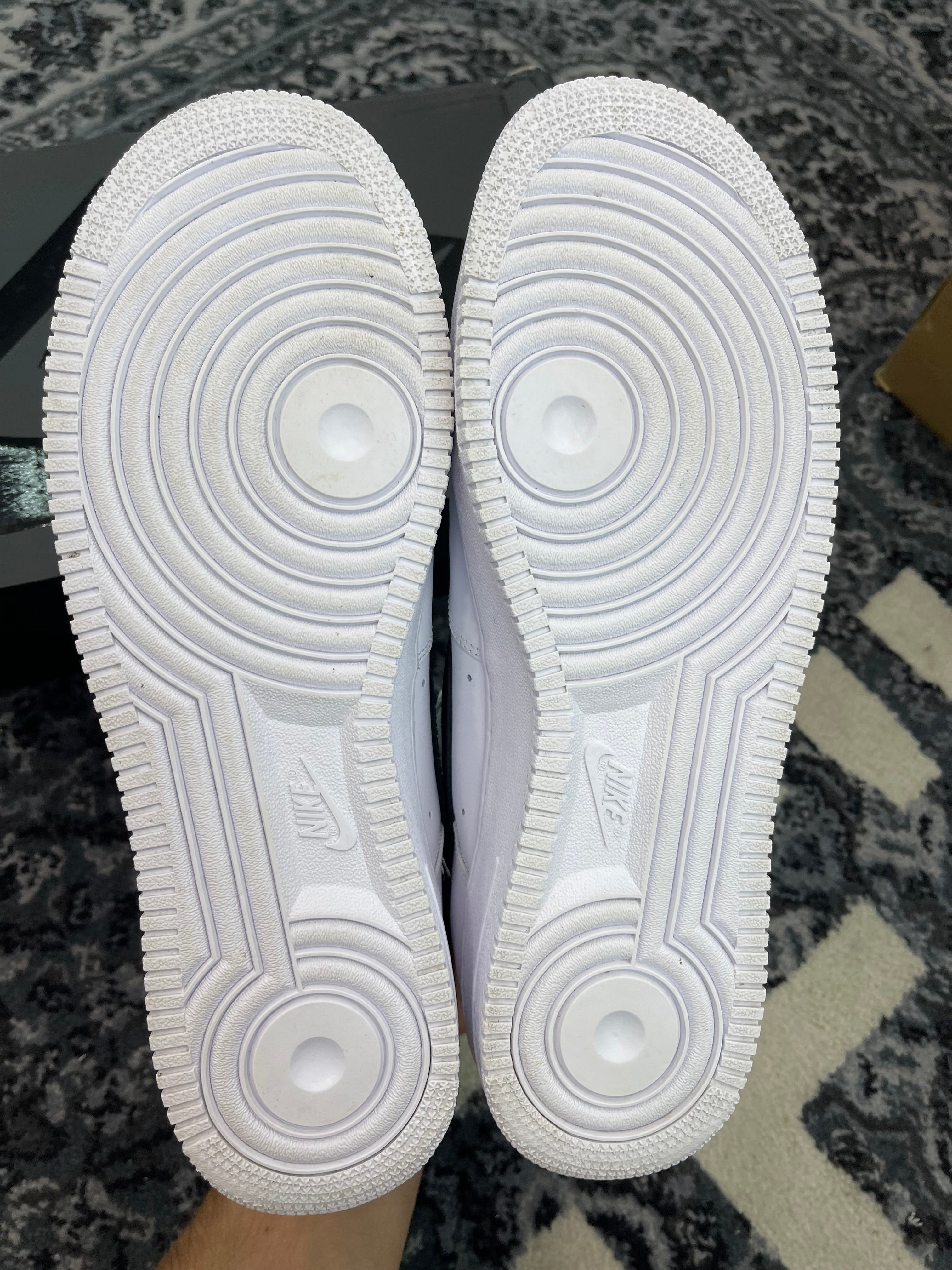 Nike Air Force 1 Low x Supreme “White Black Swoosh”