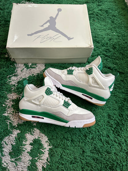 Jordan 4 SB “Pine Green”