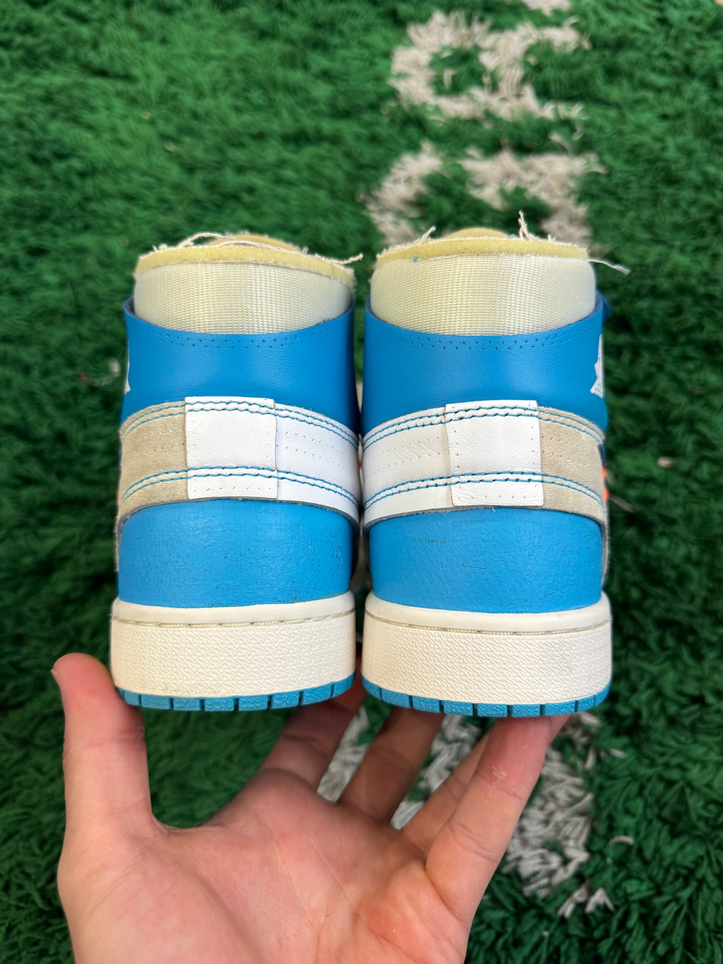 Jordan 1 High x Off White “University Blue”