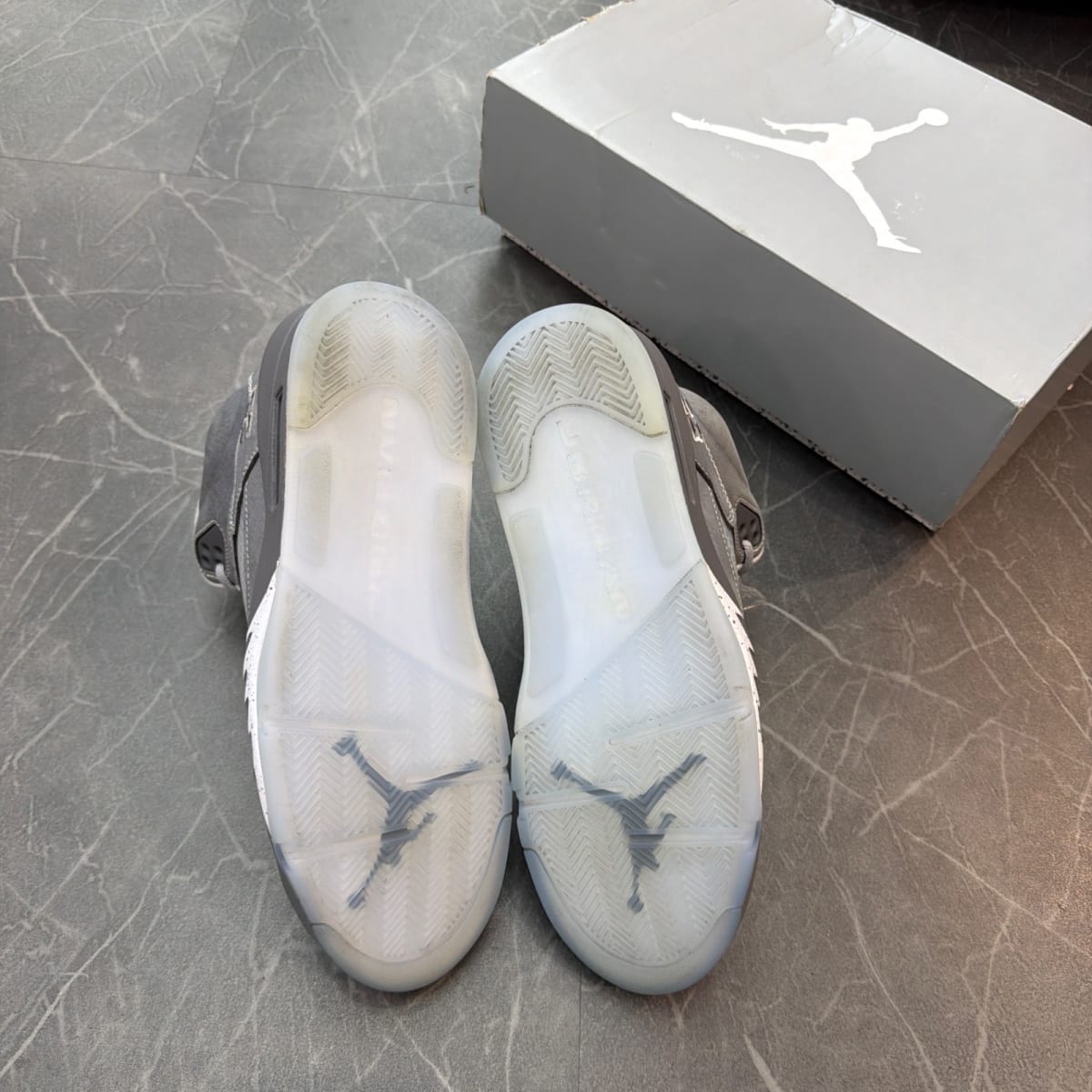 Jordan 5 Retro Wolf Grey (2026) - Image 5
