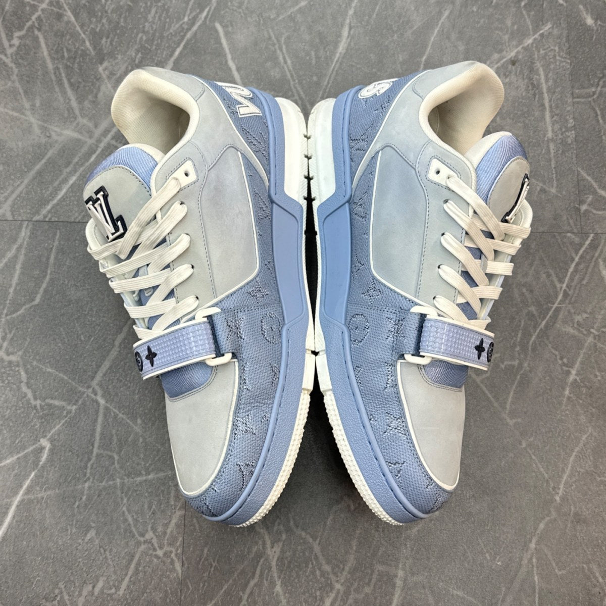 Louis Vuitton Trainer Sky Blue - Image 2